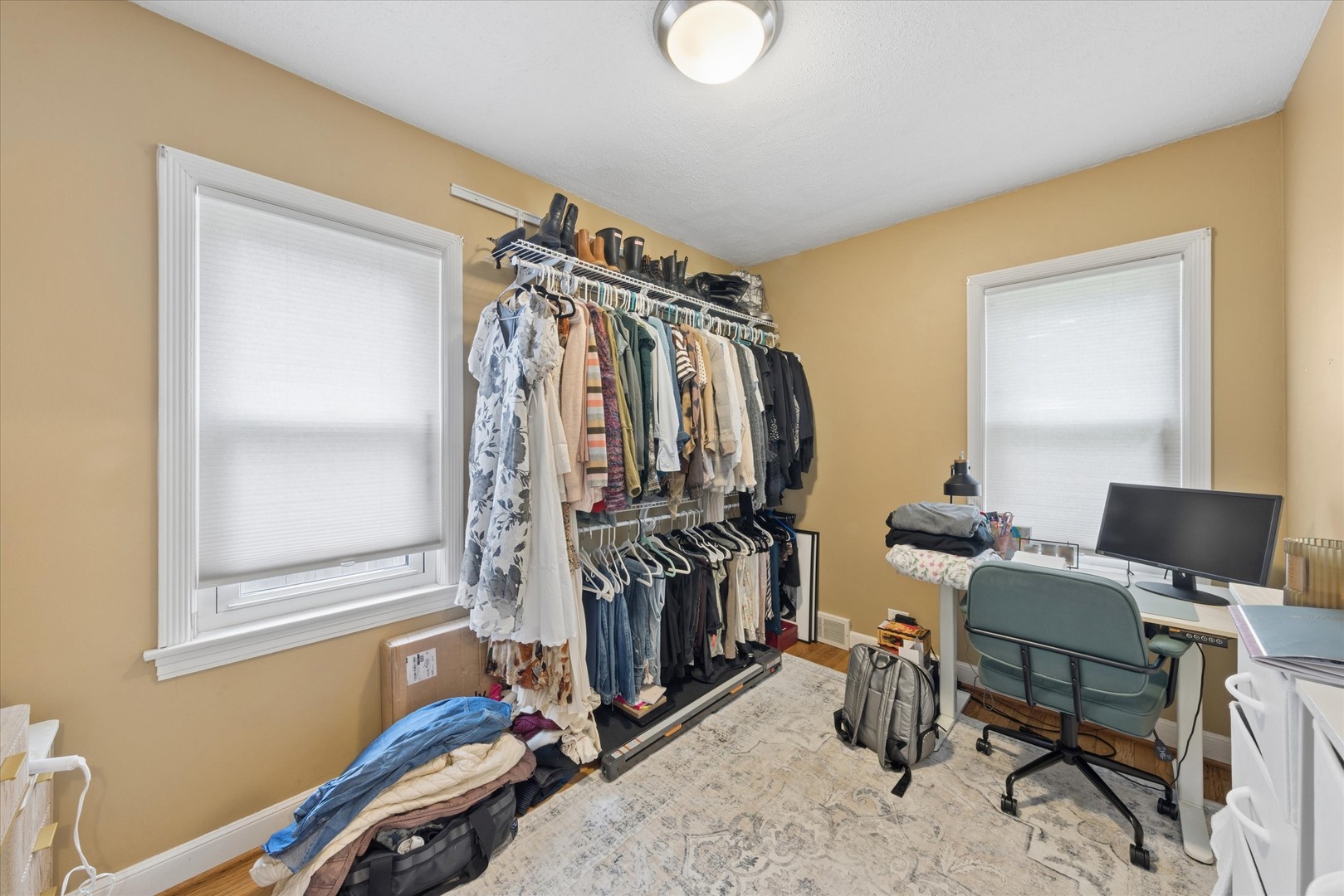923 S Fairfield Avenue, Elmhurst, IL 60126