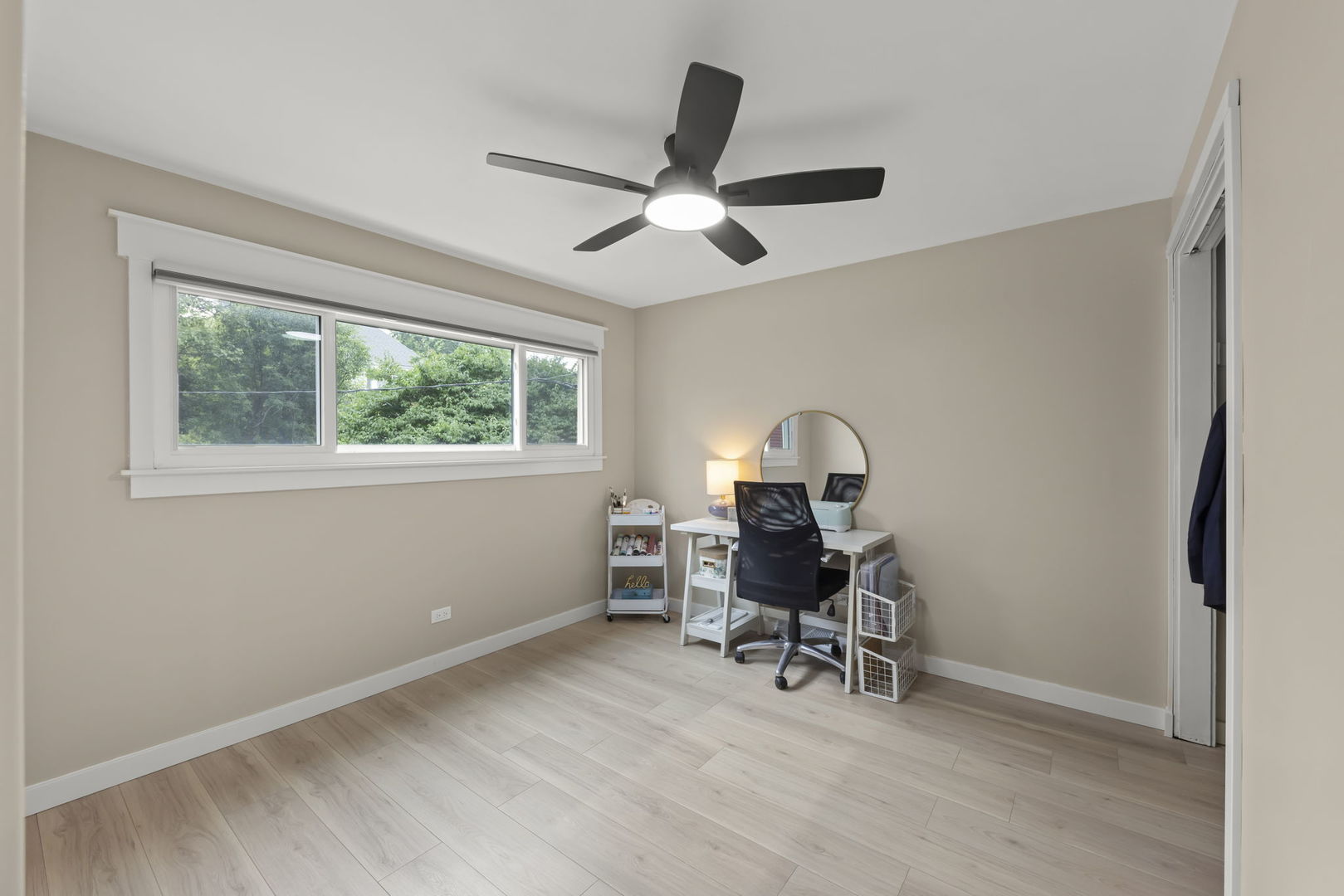 5244 Benton Avenue, Downers Grove, IL 60515