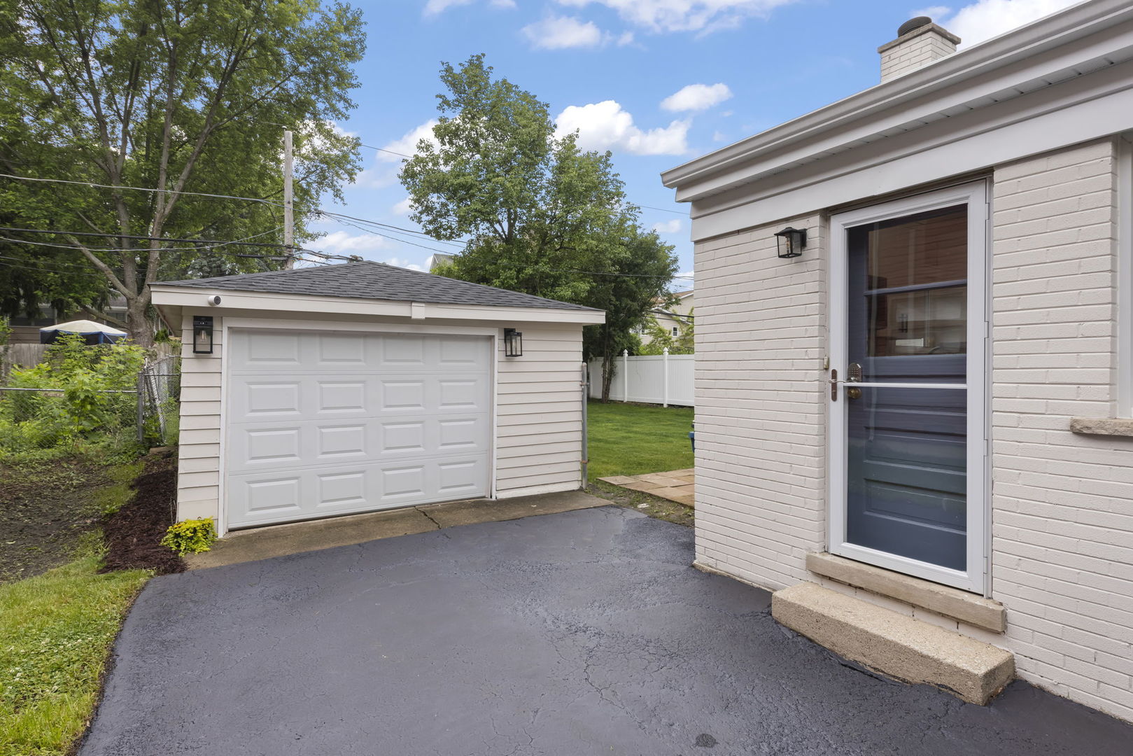 5244 Benton Avenue, Downers Grove, IL 60515