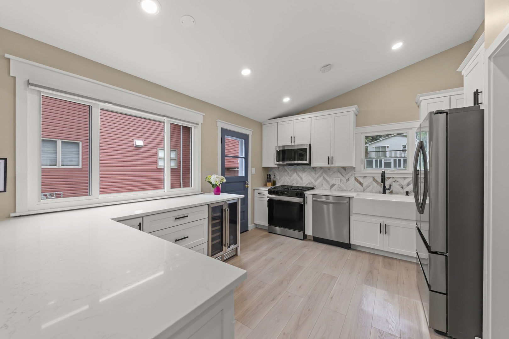 5244 Benton Avenue, Downers Grove, IL 60515