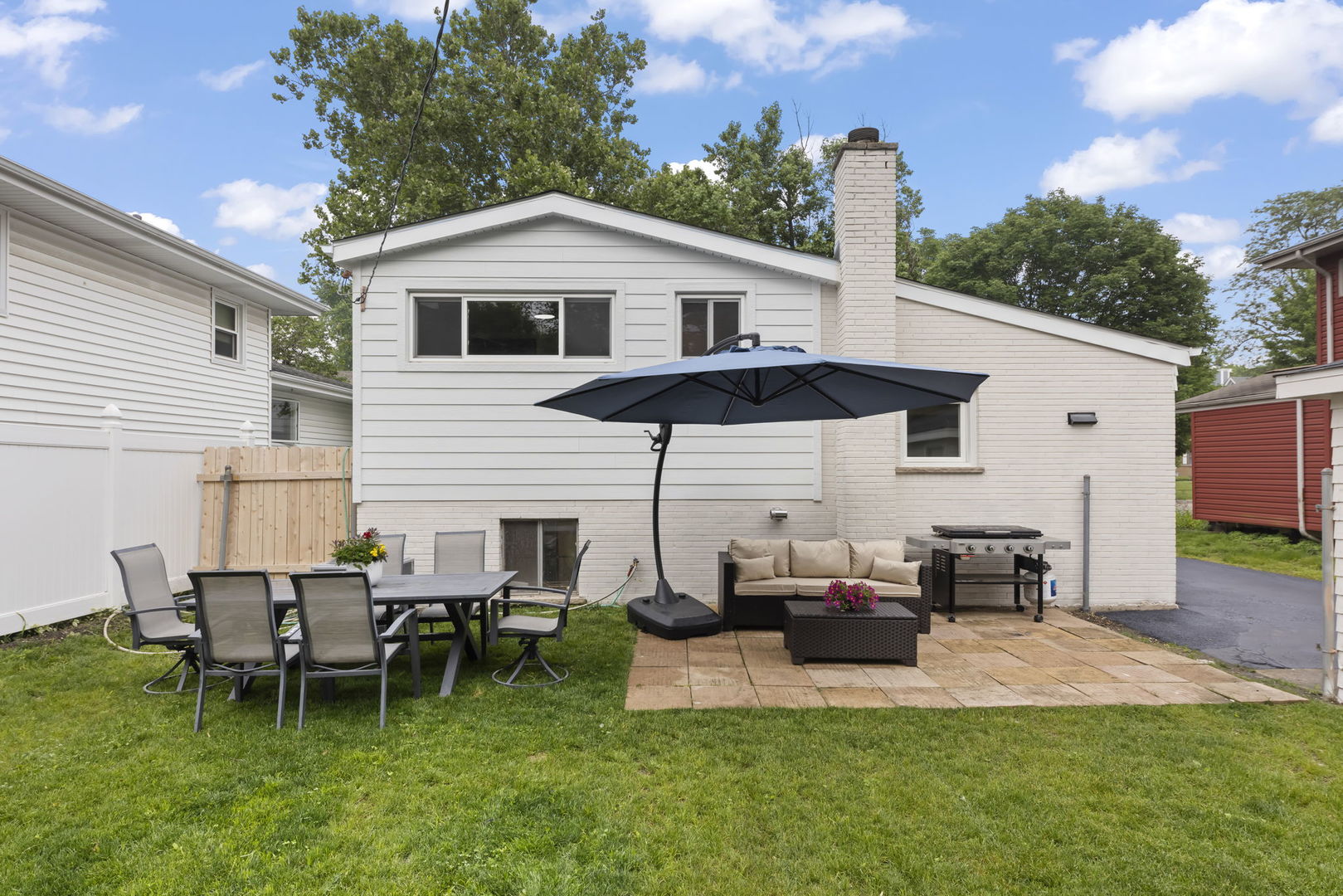 5244 Benton Avenue, Downers Grove, IL 60515