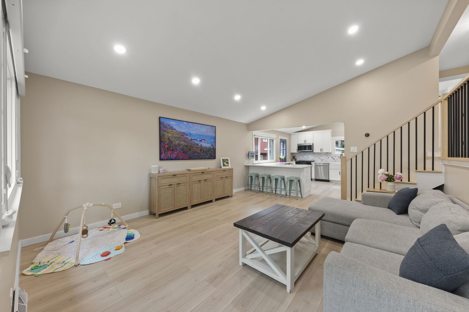 5244 Benton Avenue, Downers Grove, IL 60515