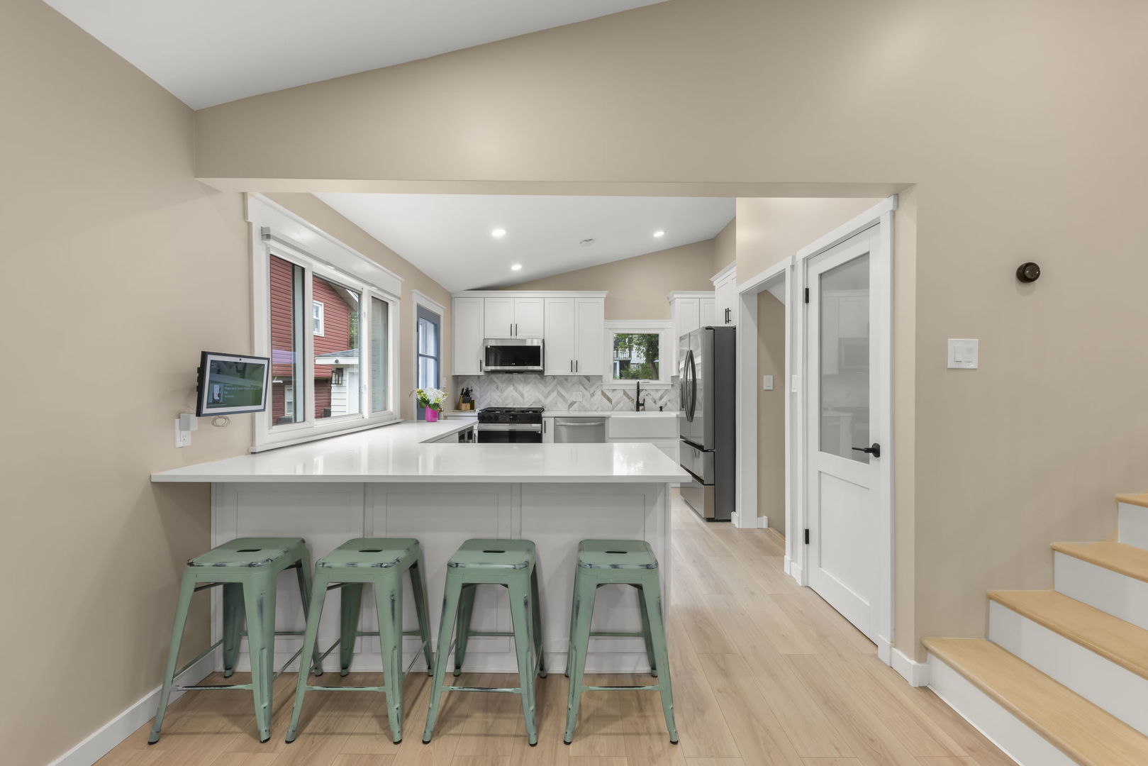 5244 Benton Avenue, Downers Grove, IL 60515