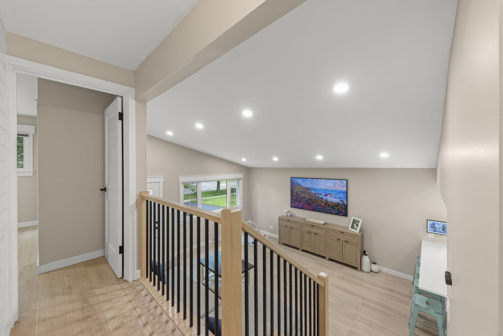 5244 Benton Avenue, Downers Grove, IL 60515