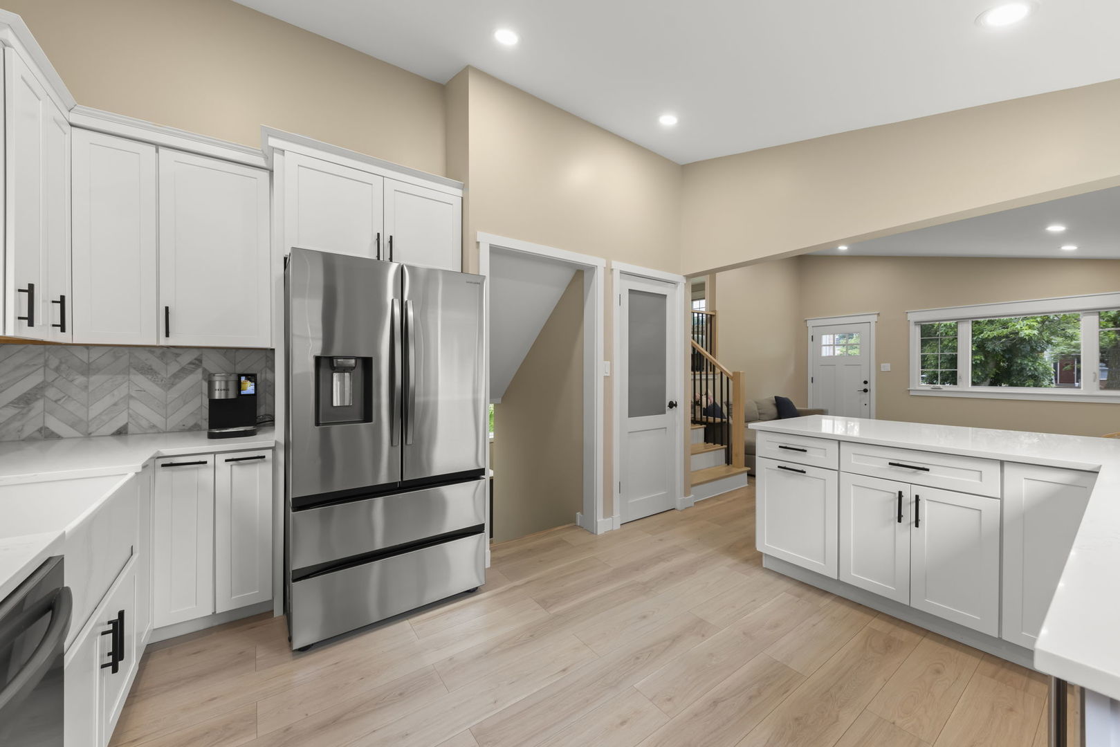 5244 Benton Avenue, Downers Grove, IL 60515