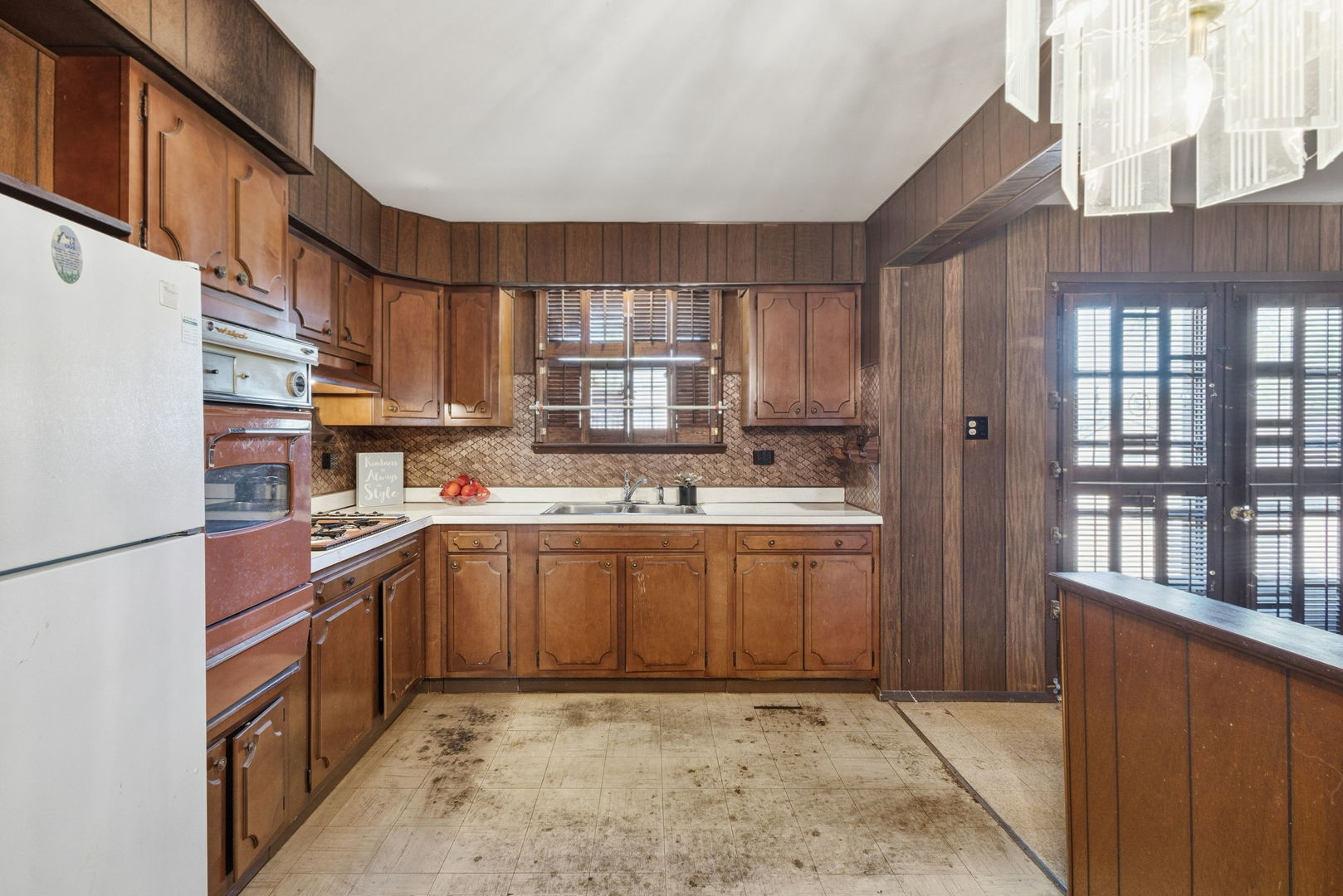 16440 Craig Drive, Oak Forest, IL 60452