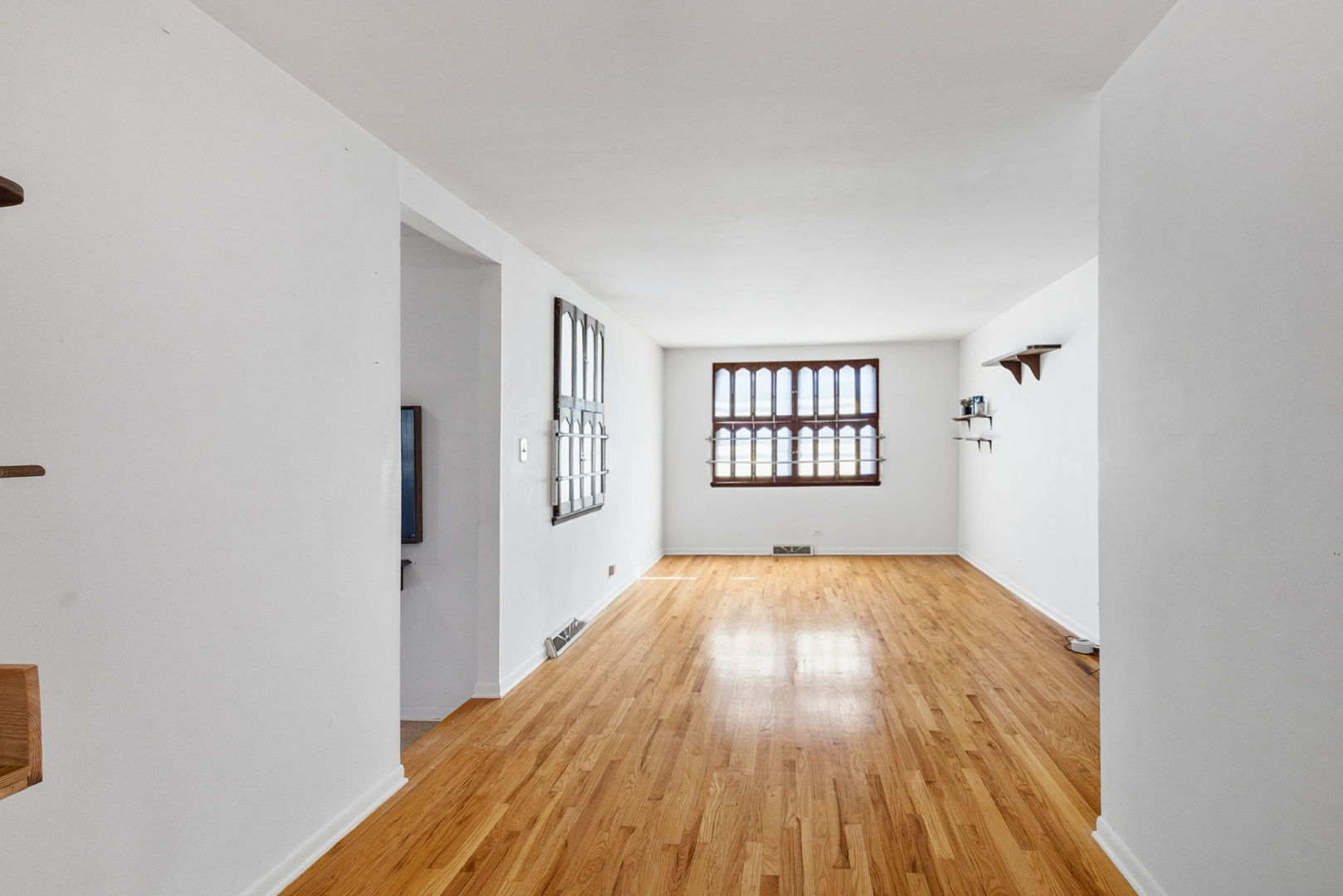 16440 Craig Drive, Oak Forest, IL 60452