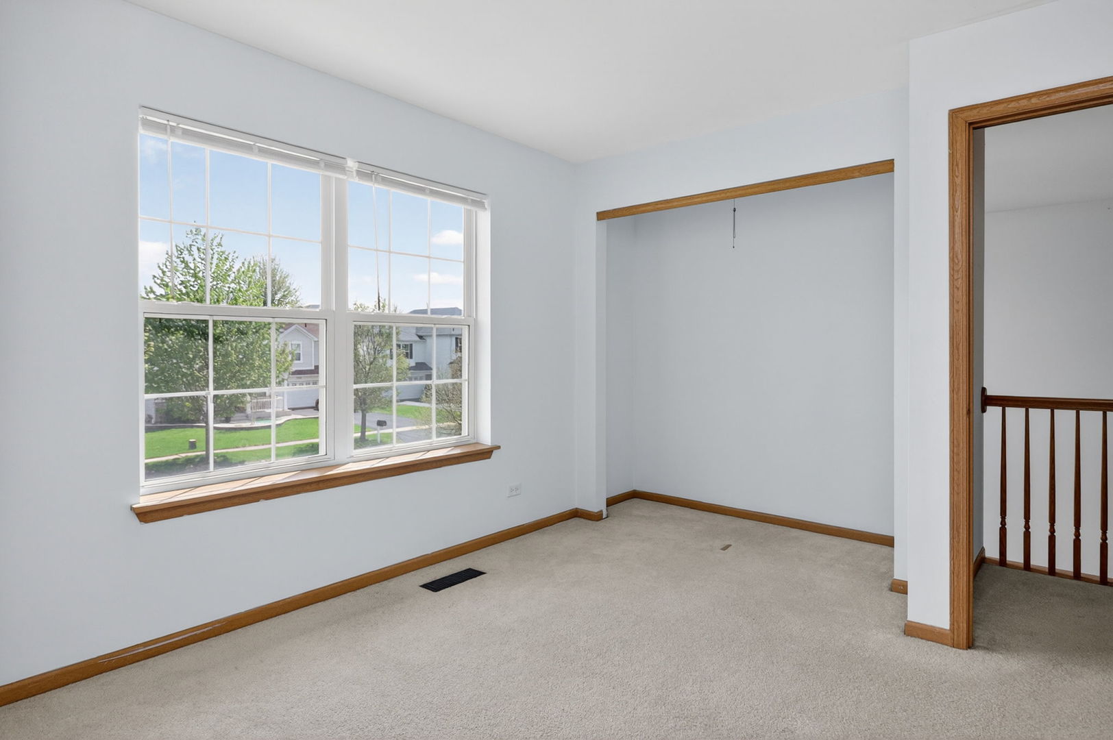 259 Pleasant Plains Drive, St. Charles, IL 60175