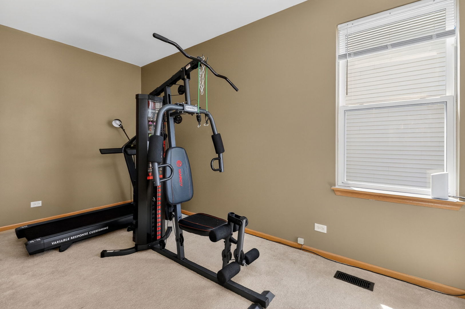 259 Pleasant Plains Drive, St. Charles, IL 60175