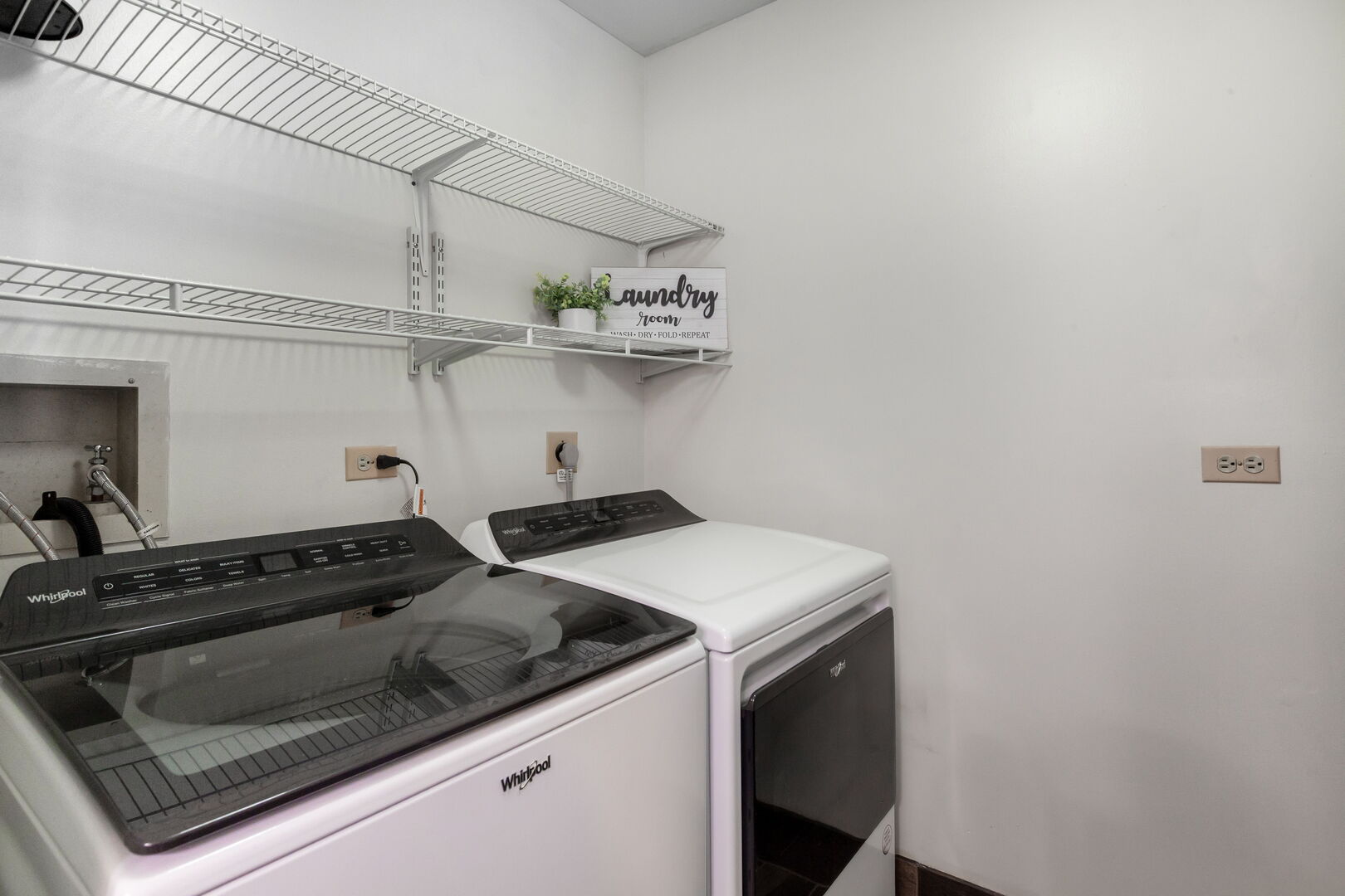 Crystal Lake, IL 60014