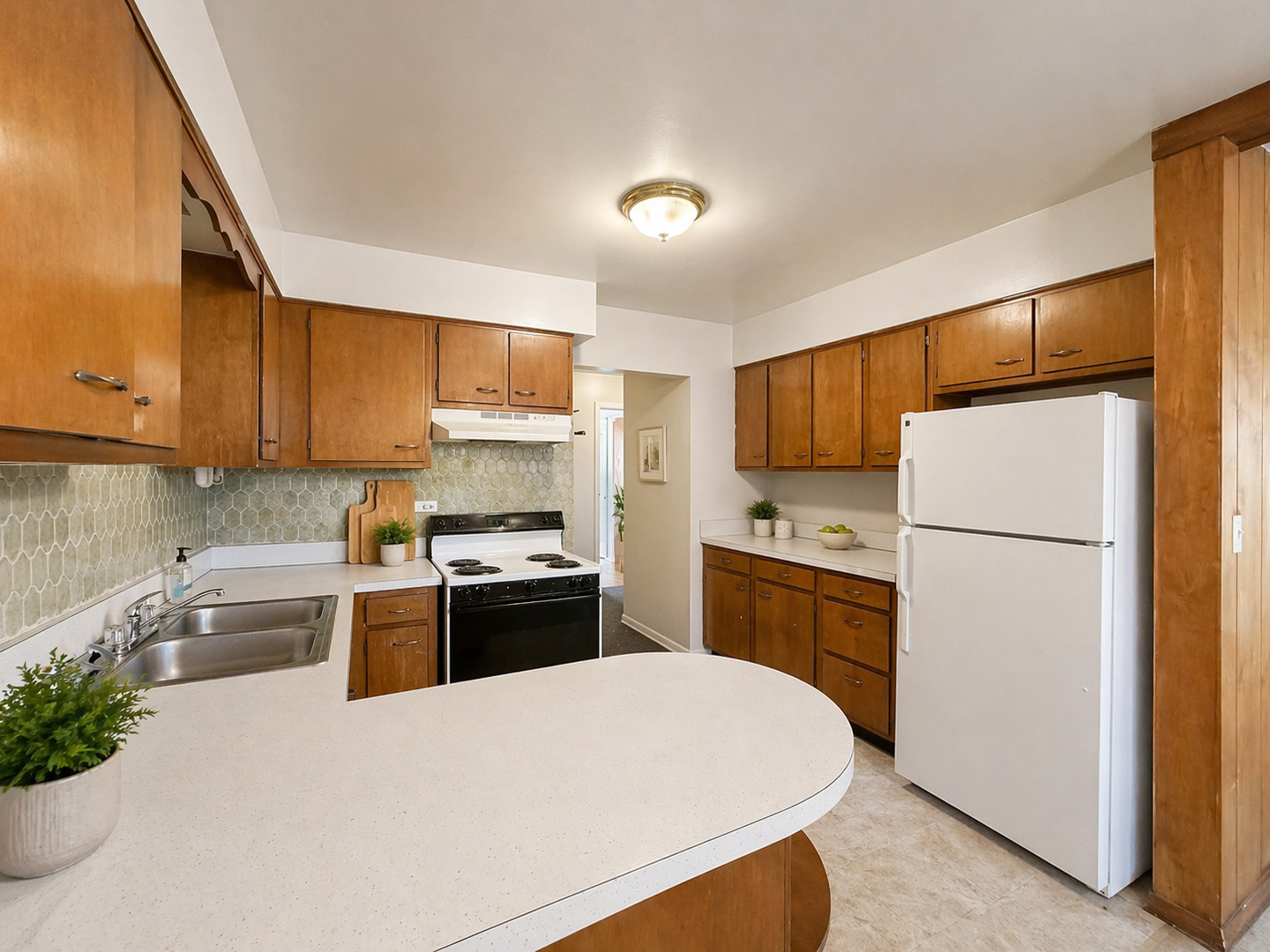 2421 Washington Street #3E, Waukegan, IL 60085