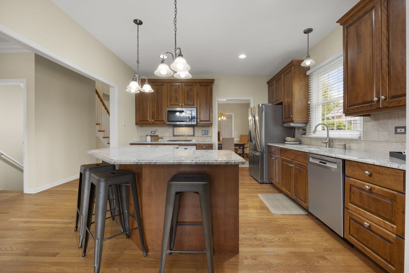 1N165 Mission Court, Winfield, IL 60190