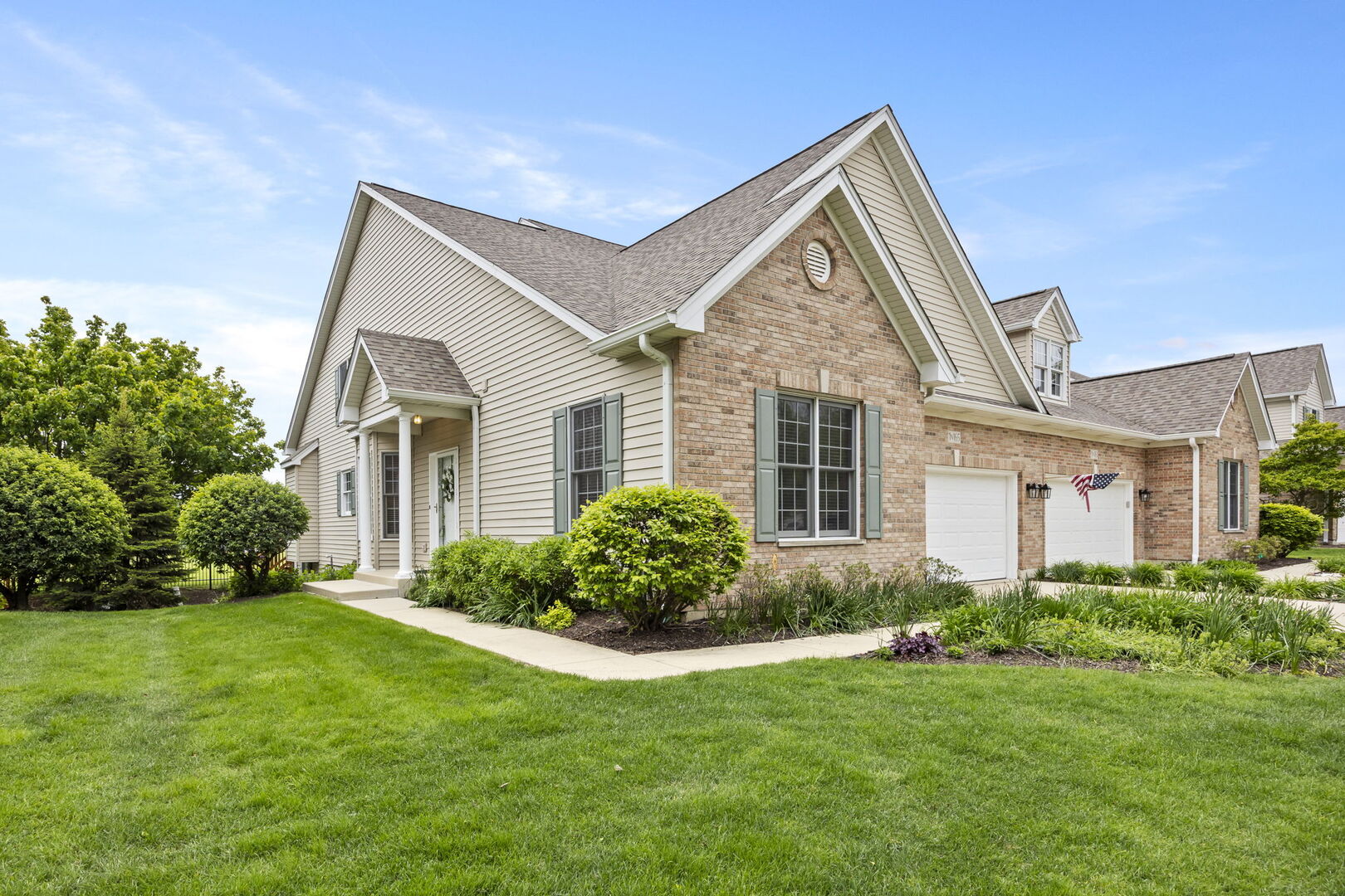 1N165 Mission Court, Winfield, IL 60190