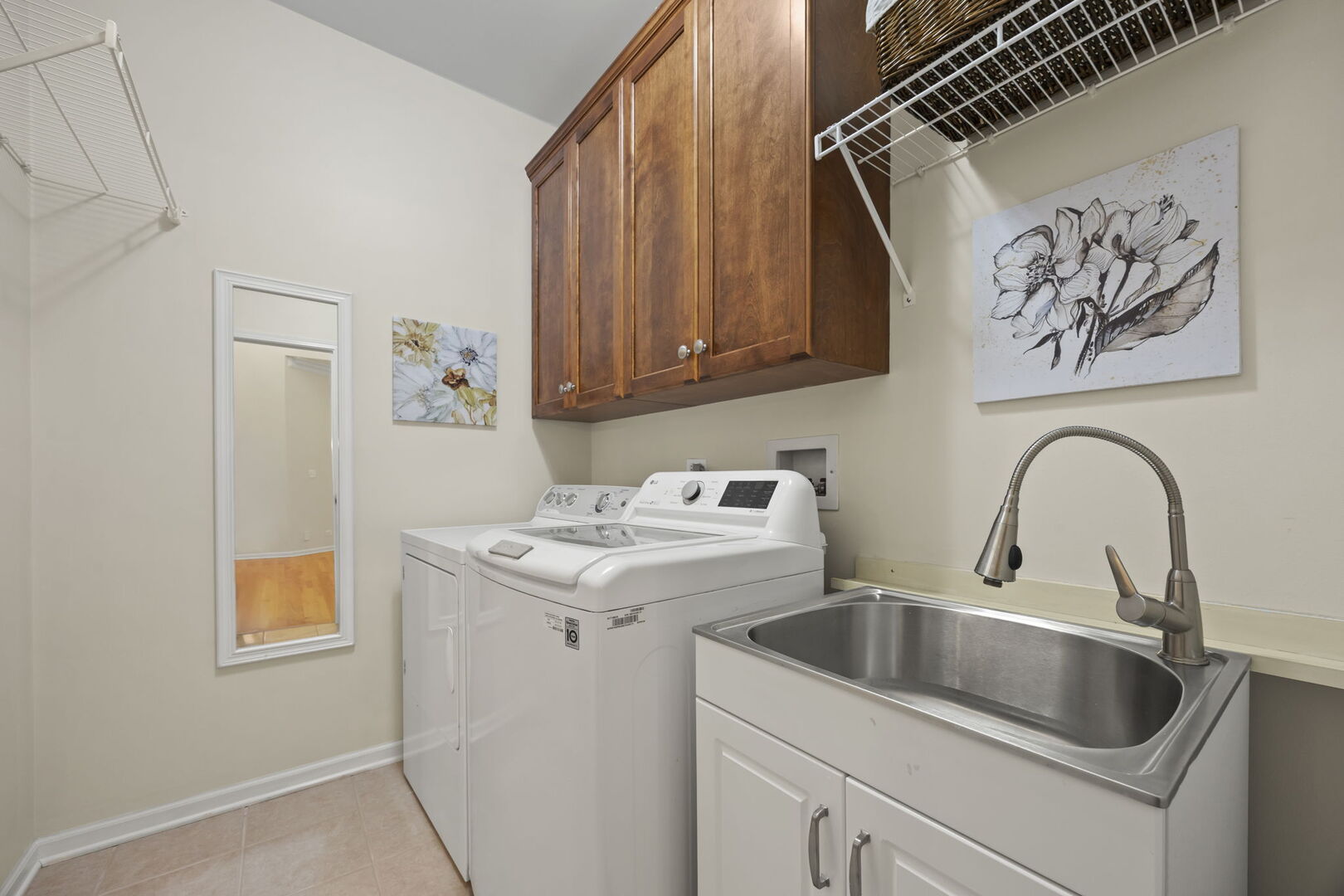 1N165 Mission Court, Winfield, IL 60190