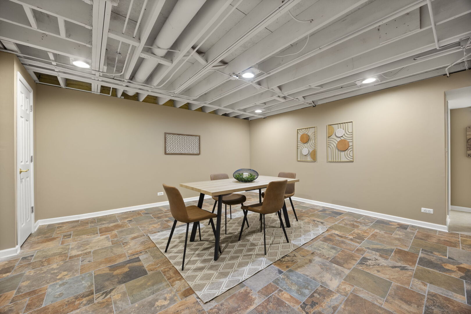 1N165 Mission Court, Winfield, IL 60190