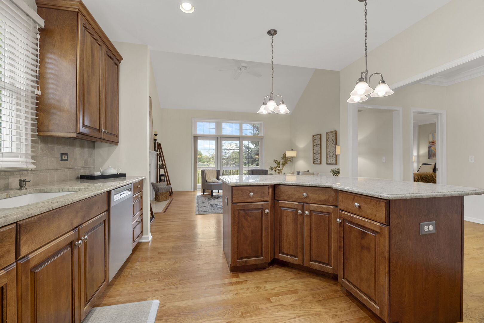 1N165 Mission Court, Winfield, IL 60190