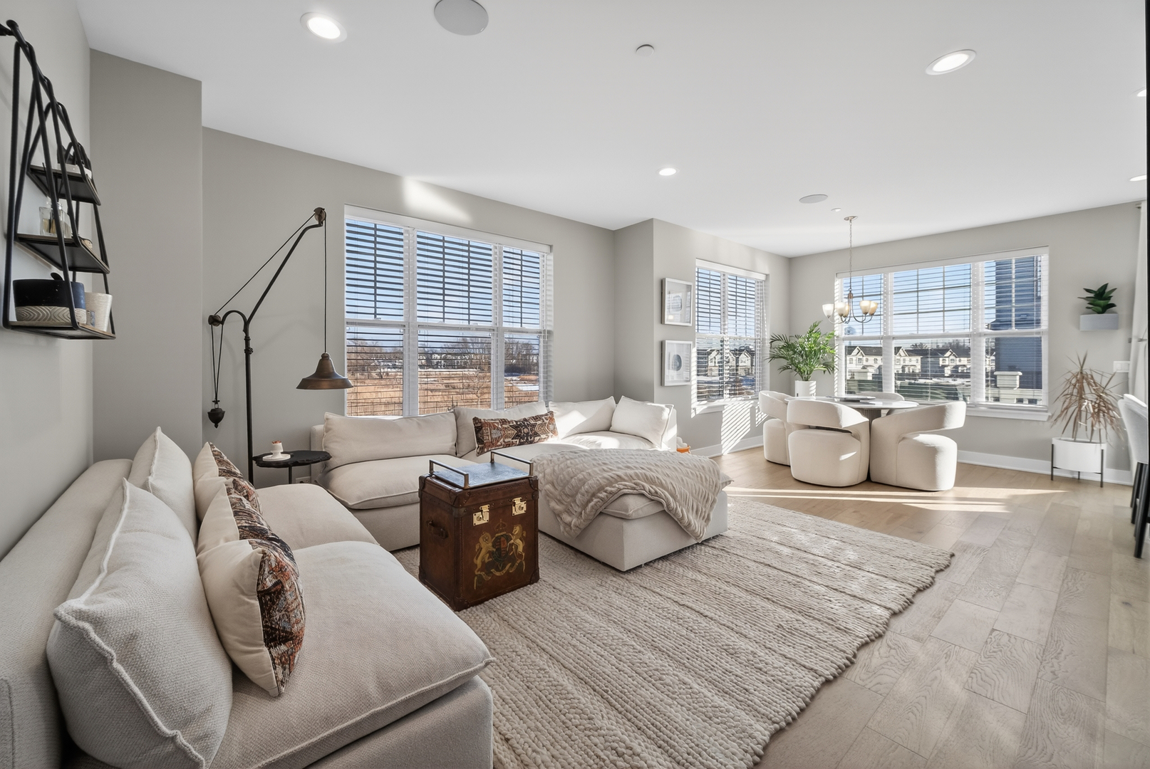 Warrenville, IL 60563