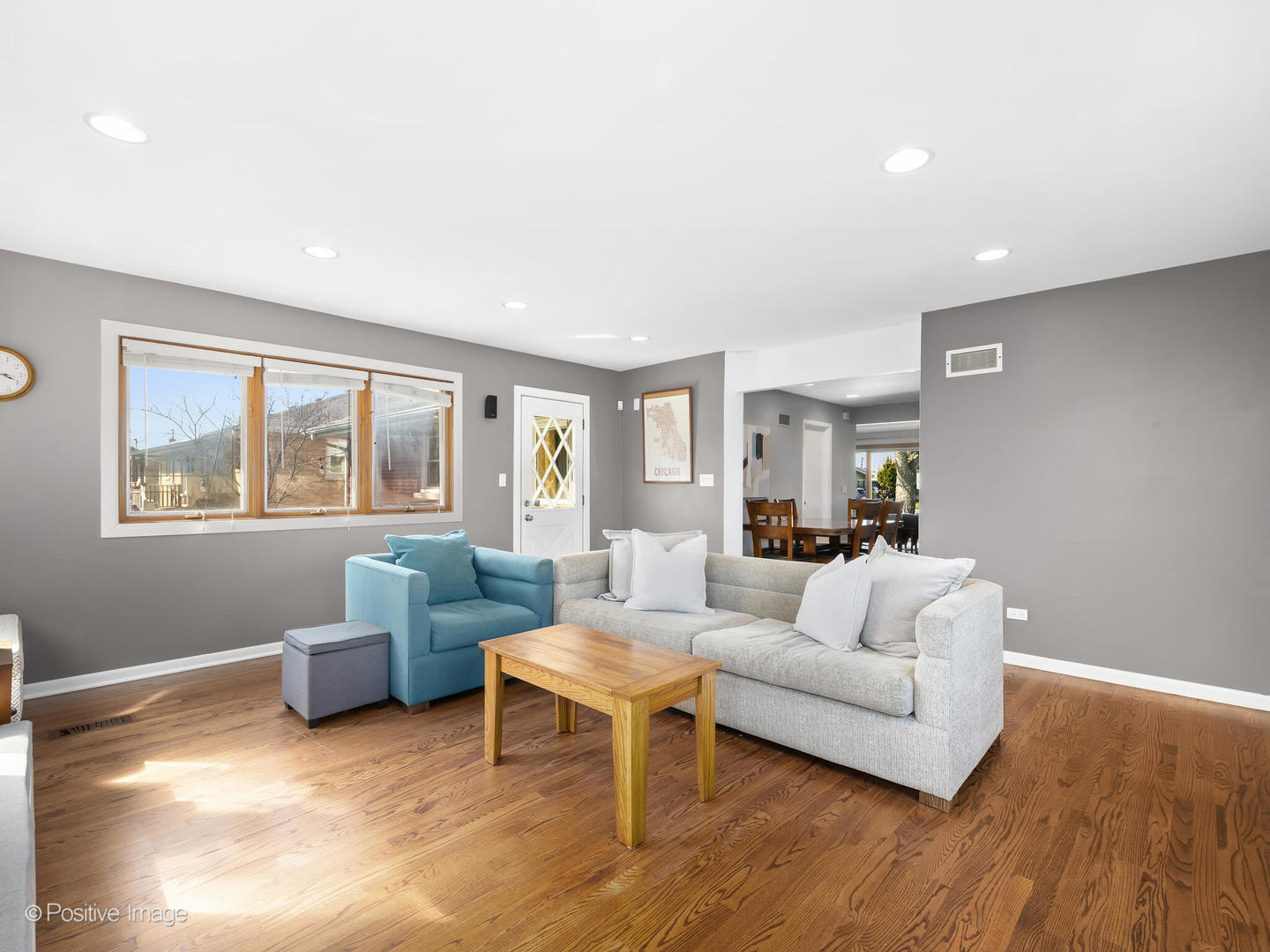 392 E Saint Charles Road, Elmhurst, IL 60126