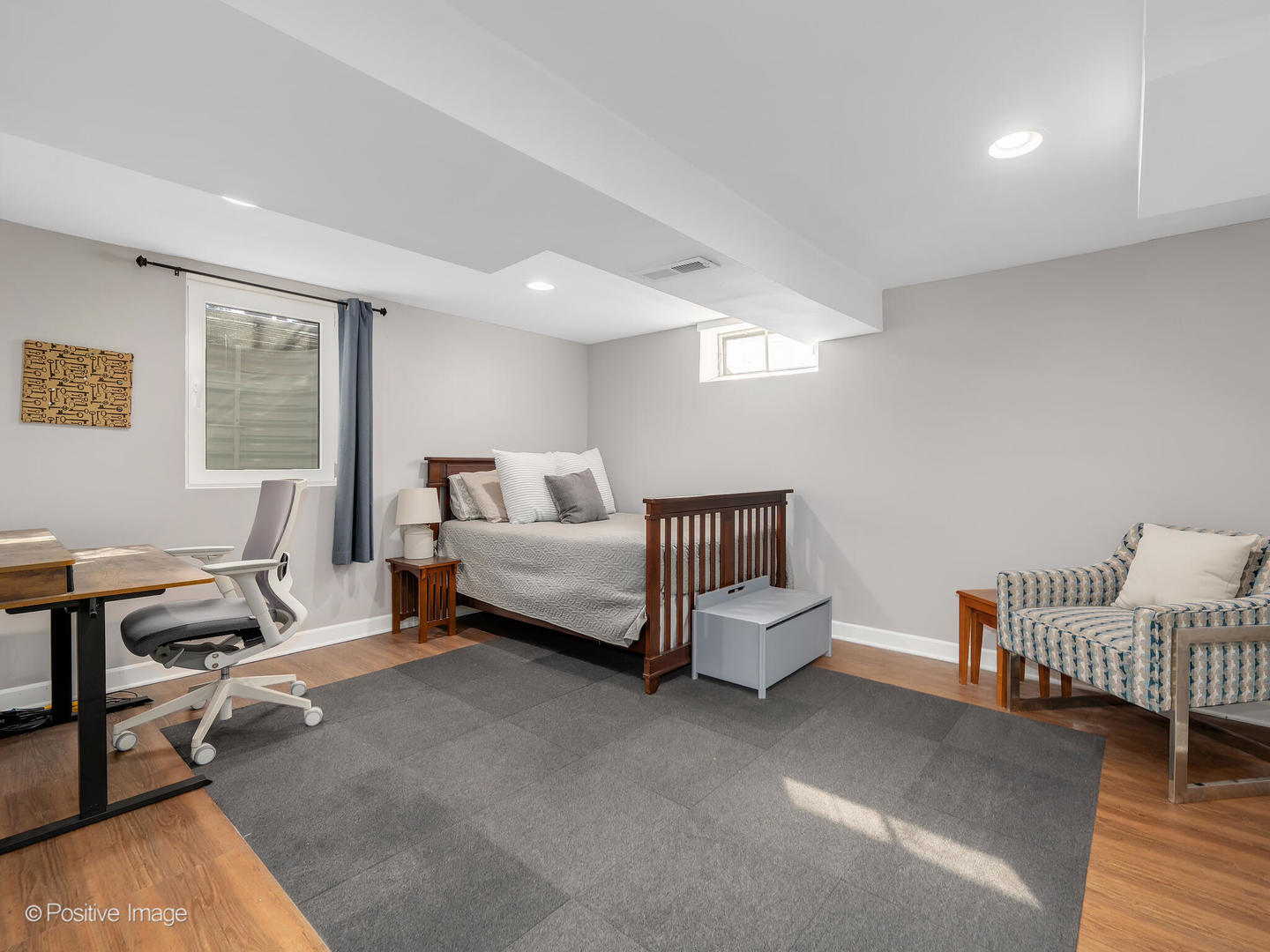 392 E Saint Charles Road, Elmhurst, IL 60126