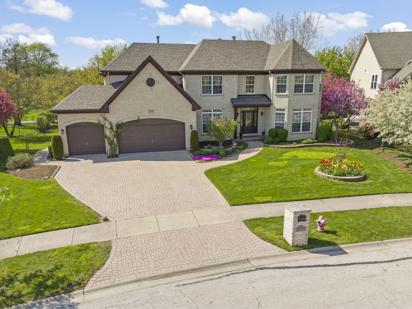 318 Erie Circle, Bloomingdale, IL 60108