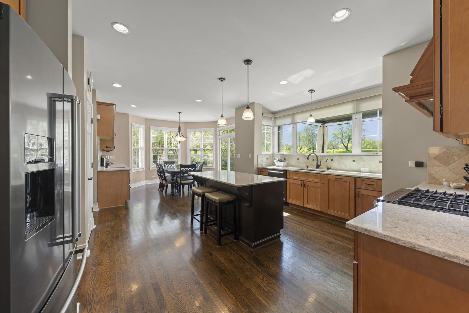 318 Erie Circle, Bloomingdale, IL 60108