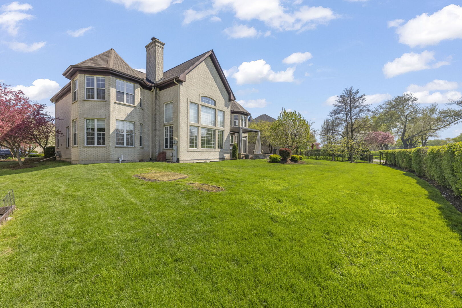 318 Erie Circle, Bloomingdale, IL 60108