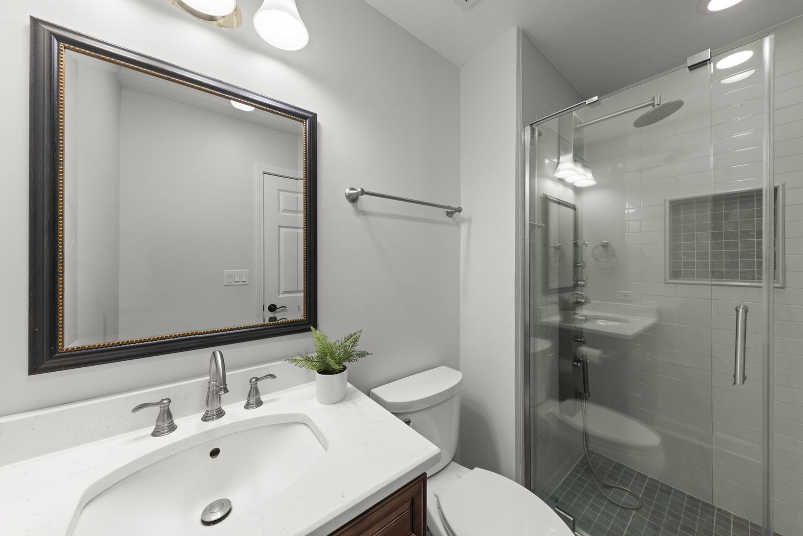 318 Erie Circle, Bloomingdale, IL 60108