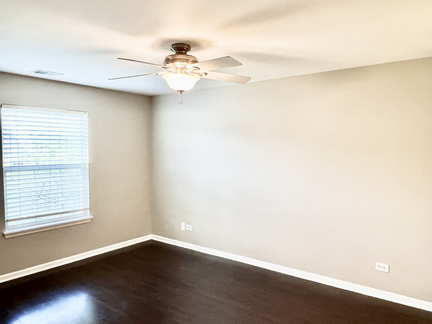 1288 N Red Oak Circle #3, Round Lake Beach, IL 60073