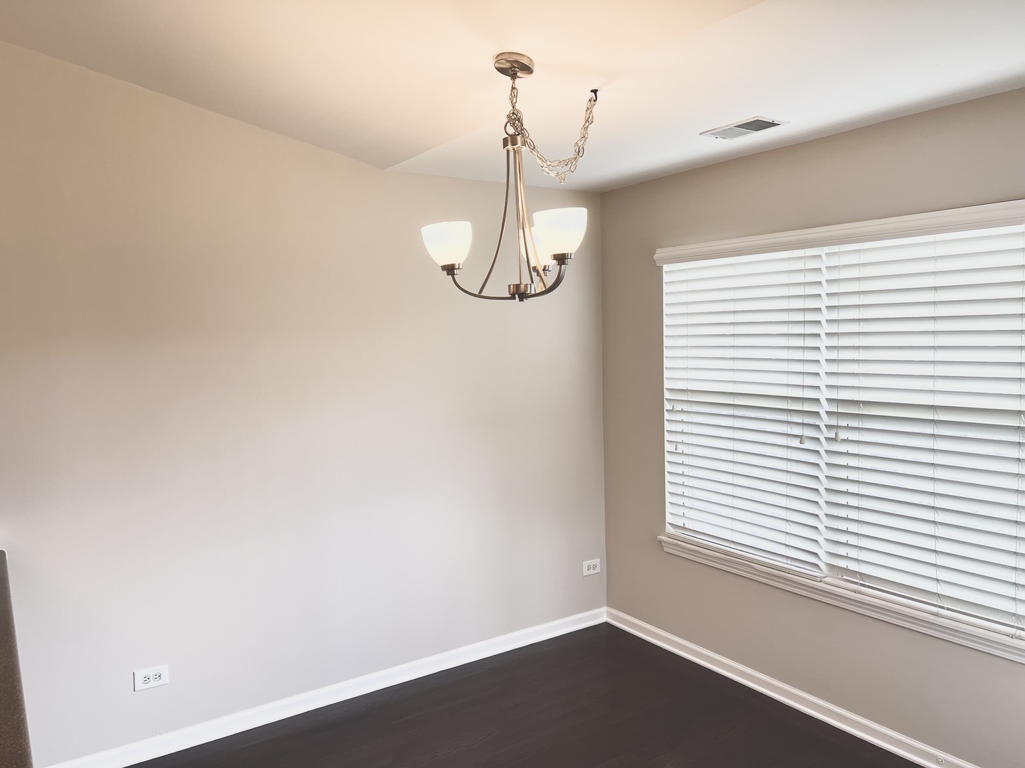 1288 N Red Oak Circle #3, Round Lake Beach, IL 60073