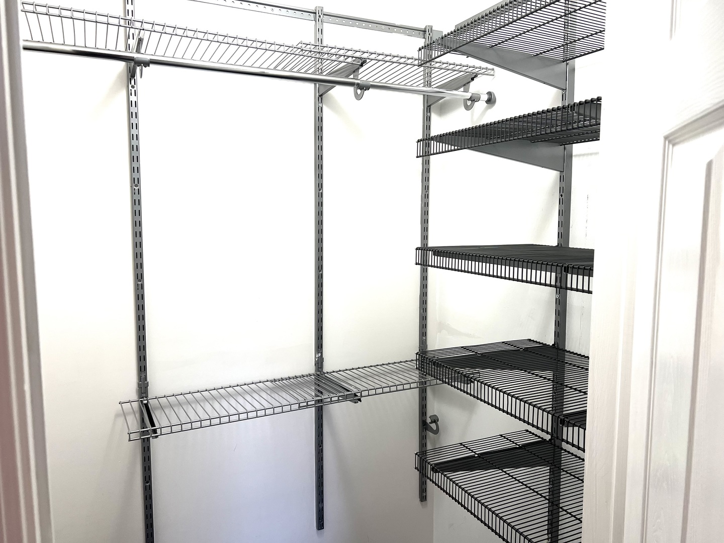 1288 N Red Oak Circle #3, Round Lake Beach, IL 60073