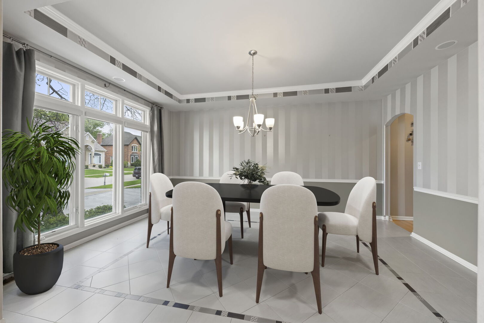 2S370 Canterbury Court, Glen Ellyn, IL 60137