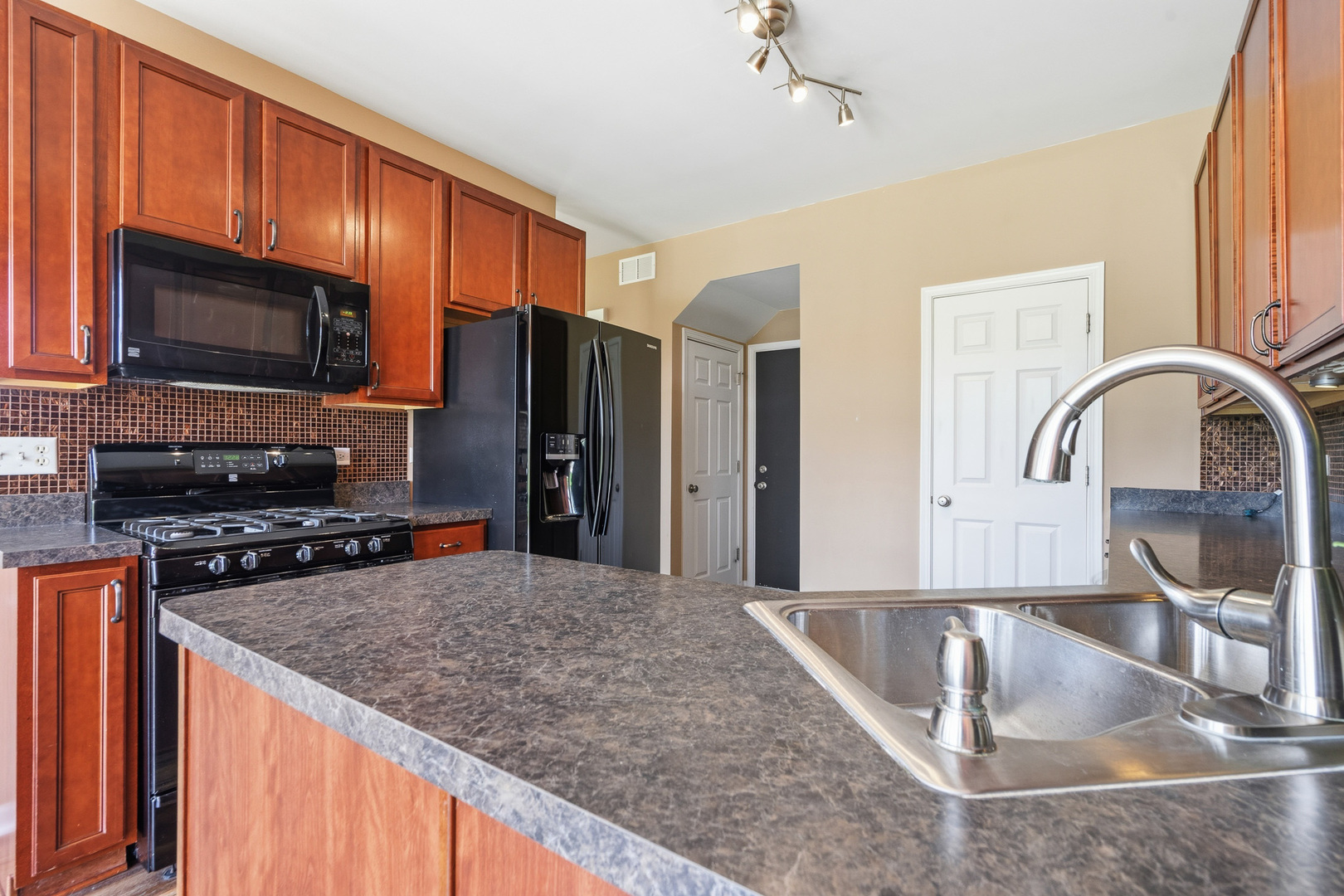 15329 Kenmare Circle, Manhattan, IL 60442