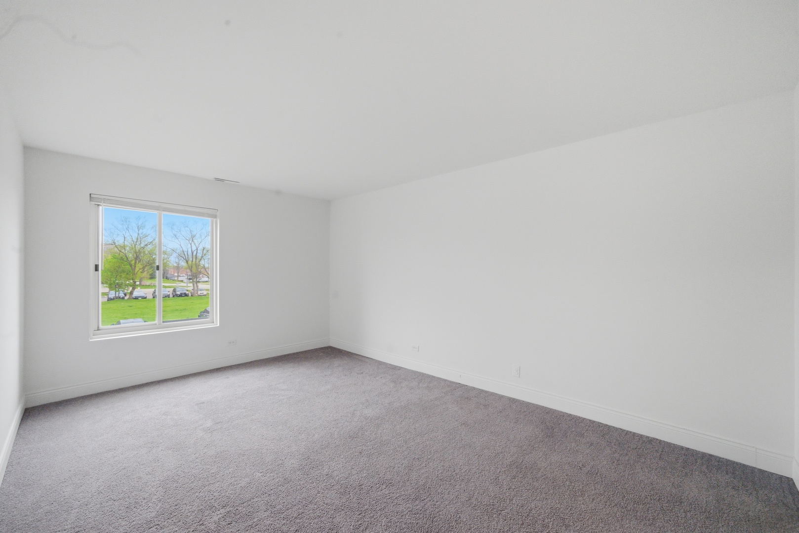 900 Perrie Drive #204, Elk Grove Village, IL 60007