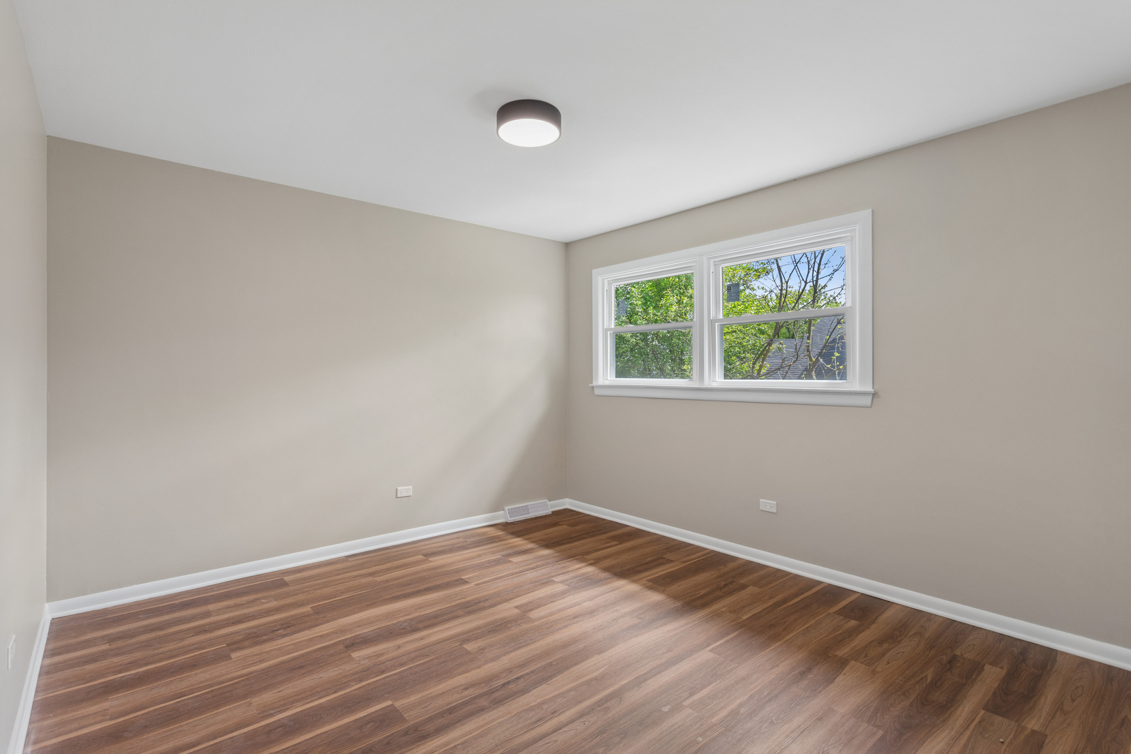 22644 Lakeshore Drive, Richton Park, IL 60471