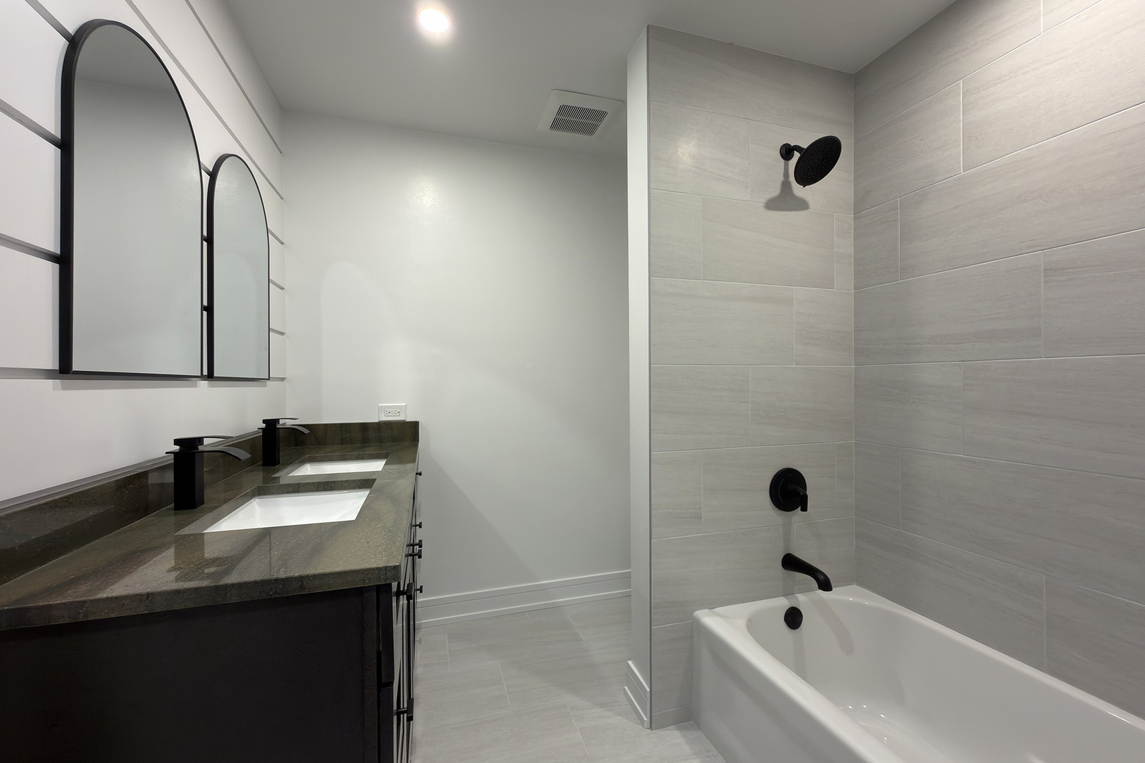 823 Banyan Drive, Elk Grove Village, IL 60007