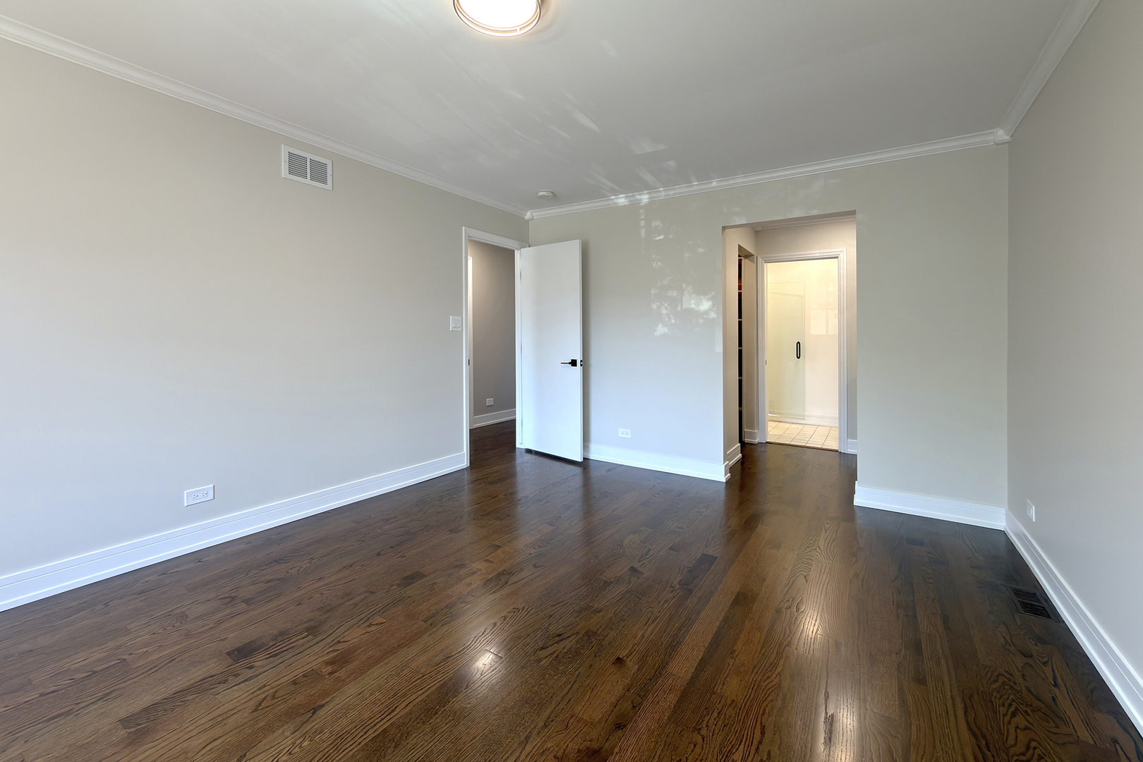 823 Banyan Drive, Elk Grove Village, IL 60007