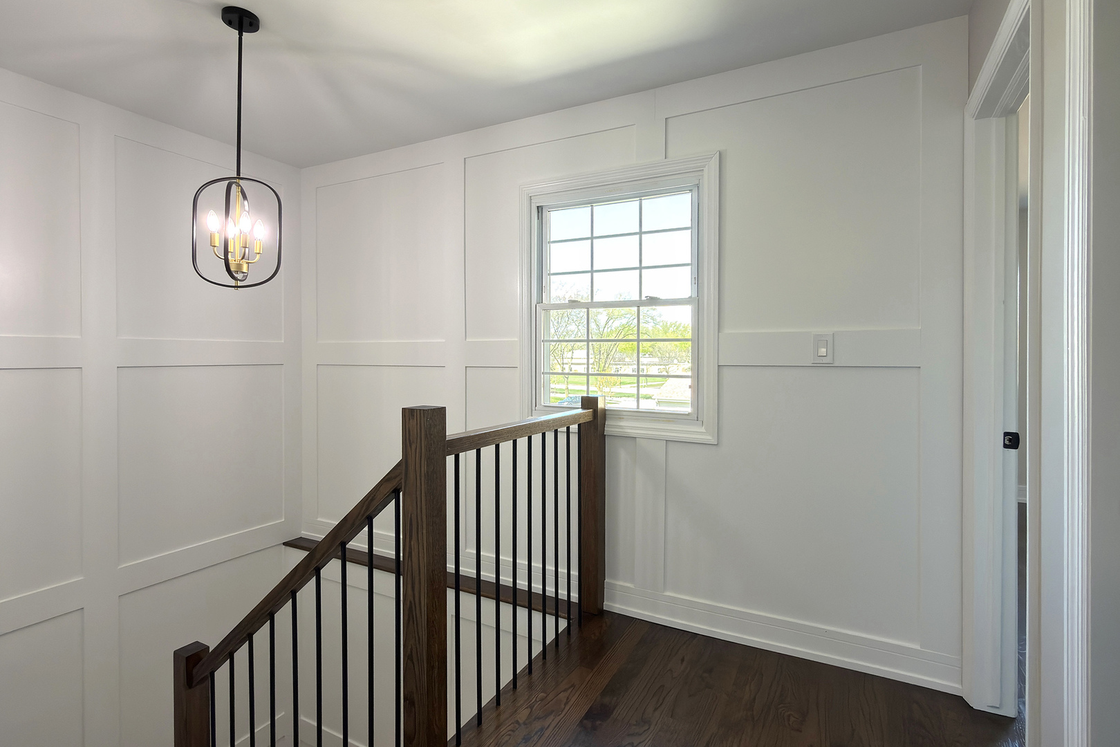 823 Banyan Drive, Elk Grove Village, IL 60007