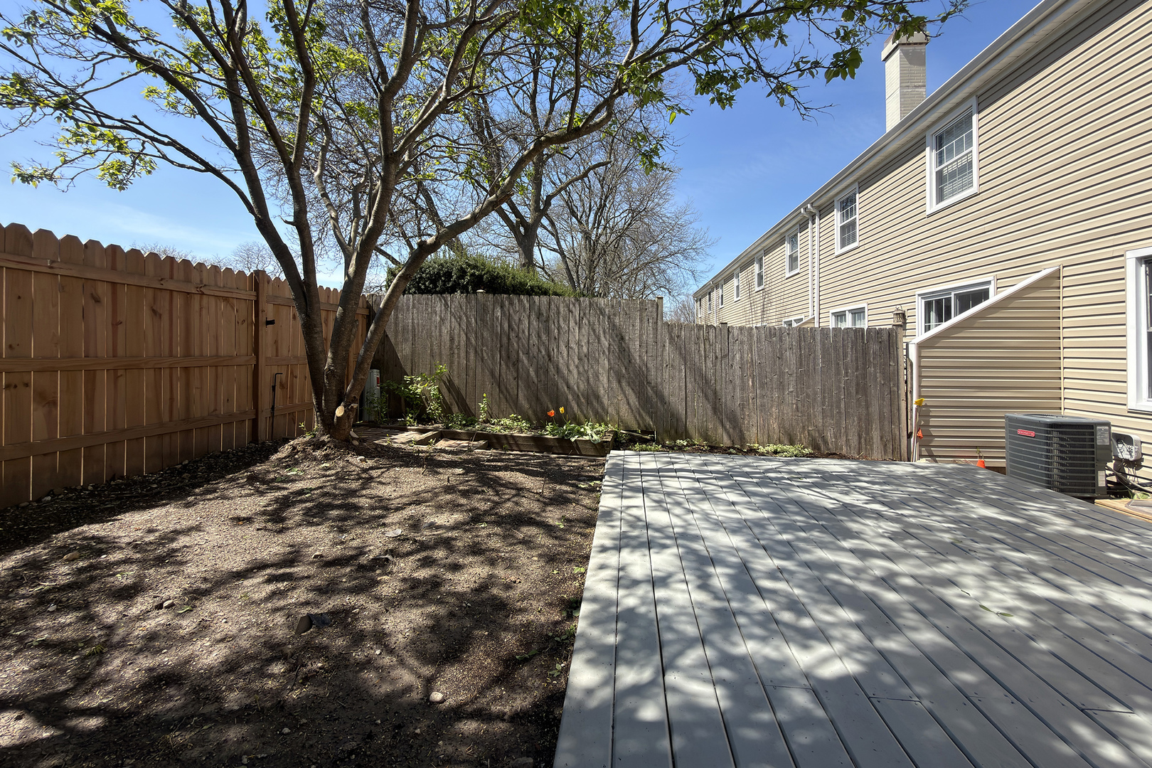 823 Banyan Drive, Elk Grove Village, IL 60007