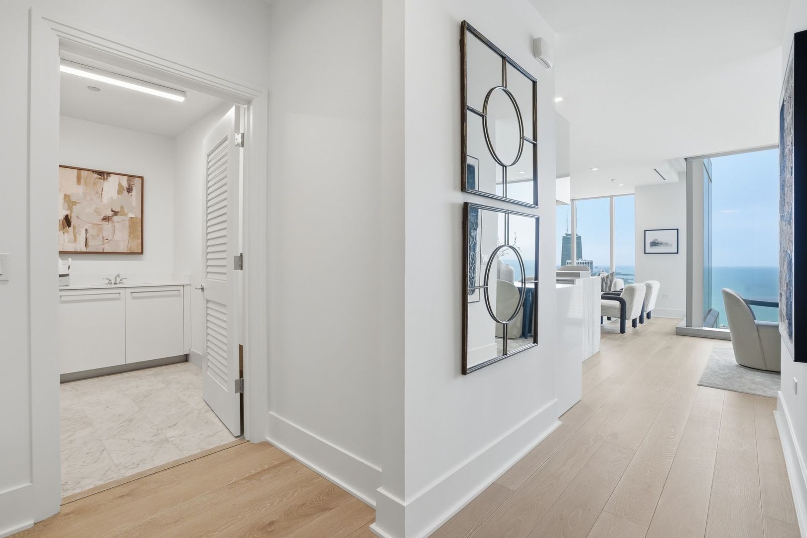 363 E Wacker Drive #6905, Chicago, IL 60601