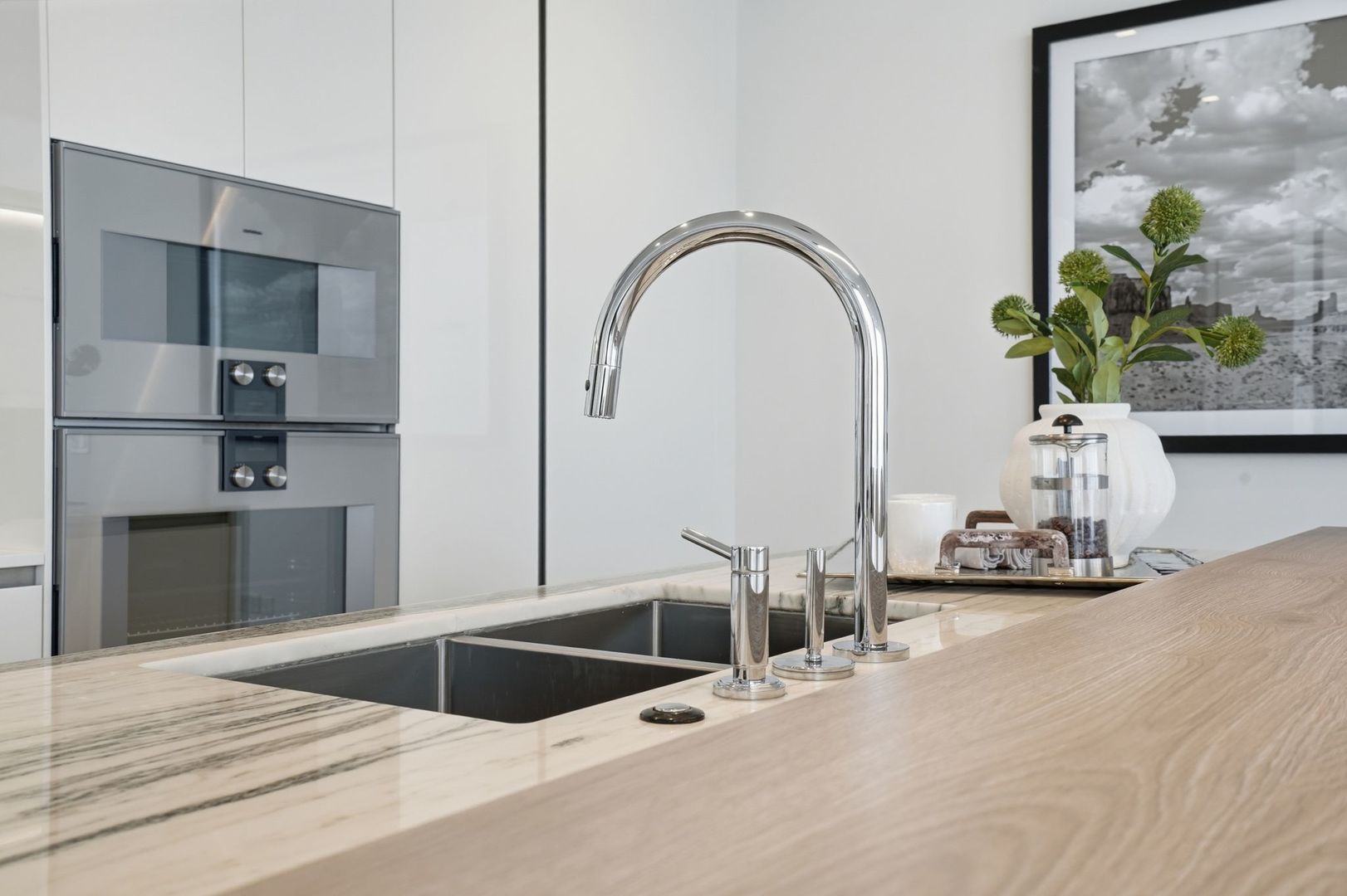 363 E Wacker Drive #6905, Chicago, IL 60601