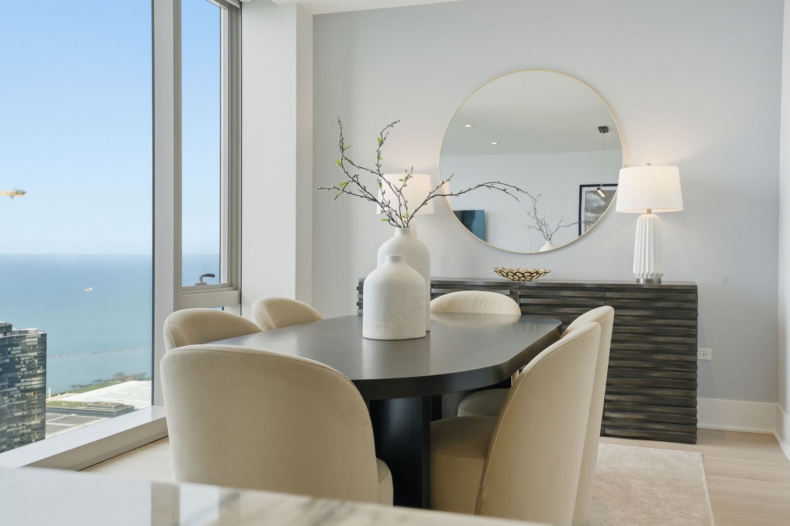 363 E Wacker Drive #6905, Chicago, IL 60601