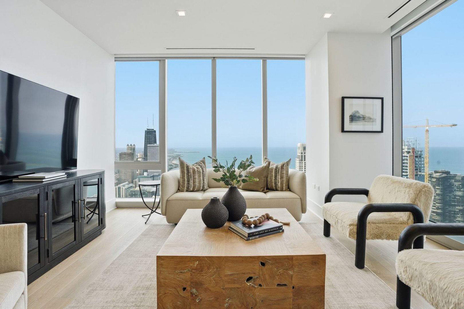 363 E Wacker Drive #6905, Chicago, IL 60601