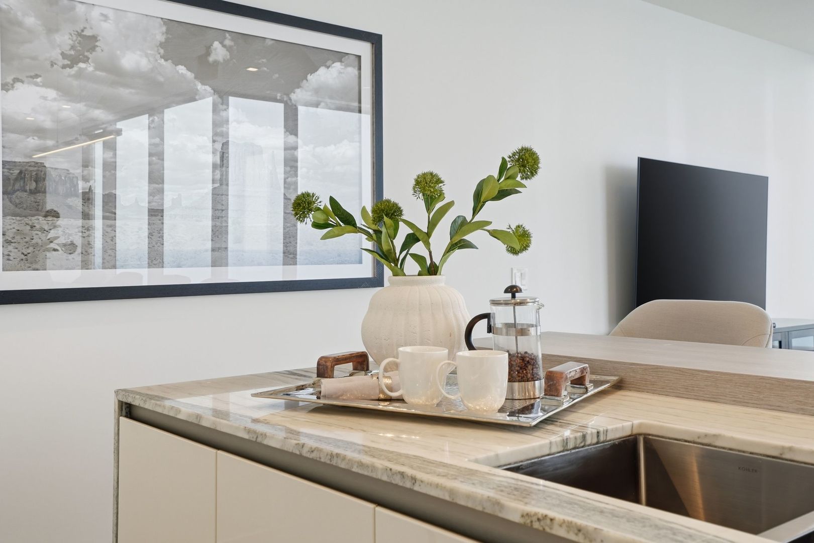 363 E Wacker Drive #6905, Chicago, IL 60601