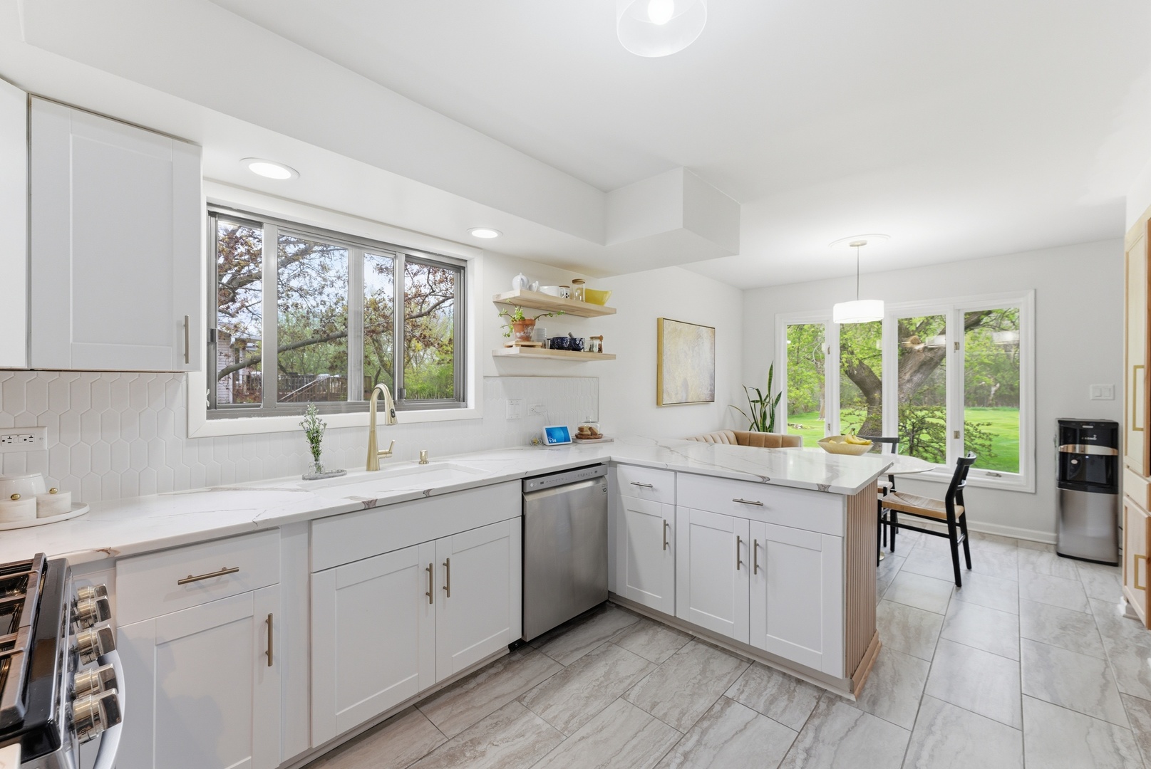 24262 W Rose Avenue, Lake Zurich, IL 60047