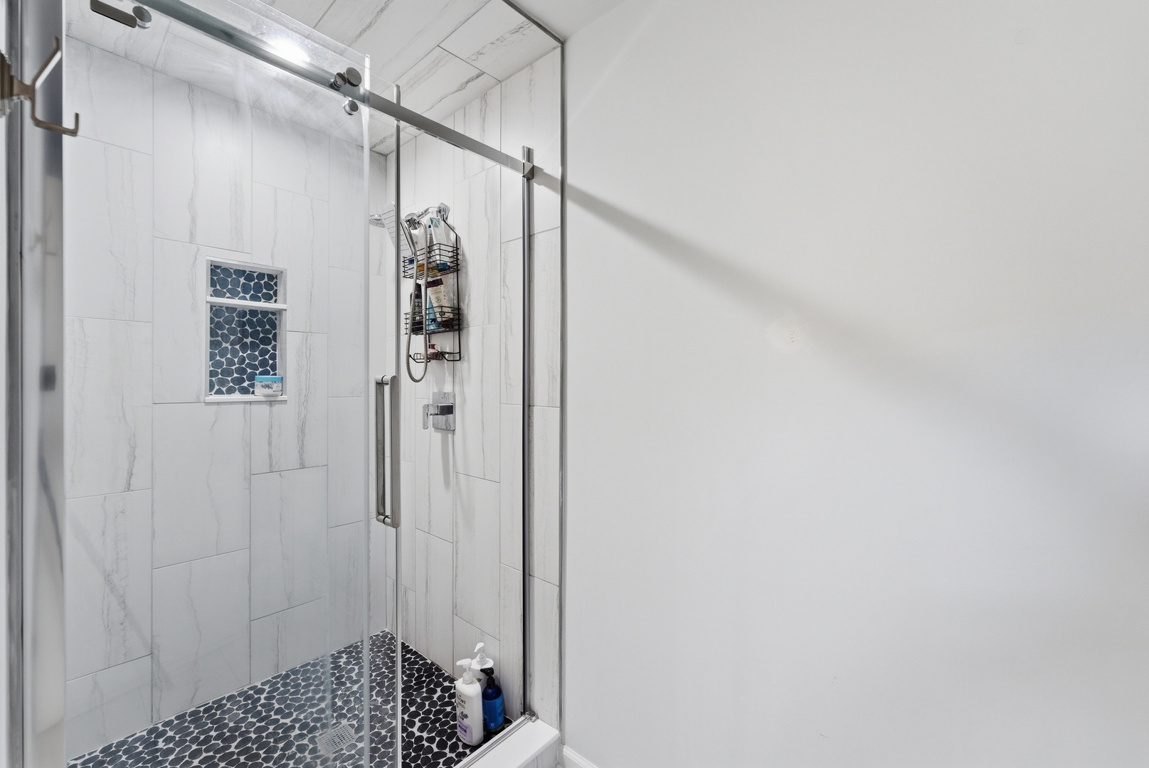 24262 W Rose Avenue, Lake Zurich, IL 60047