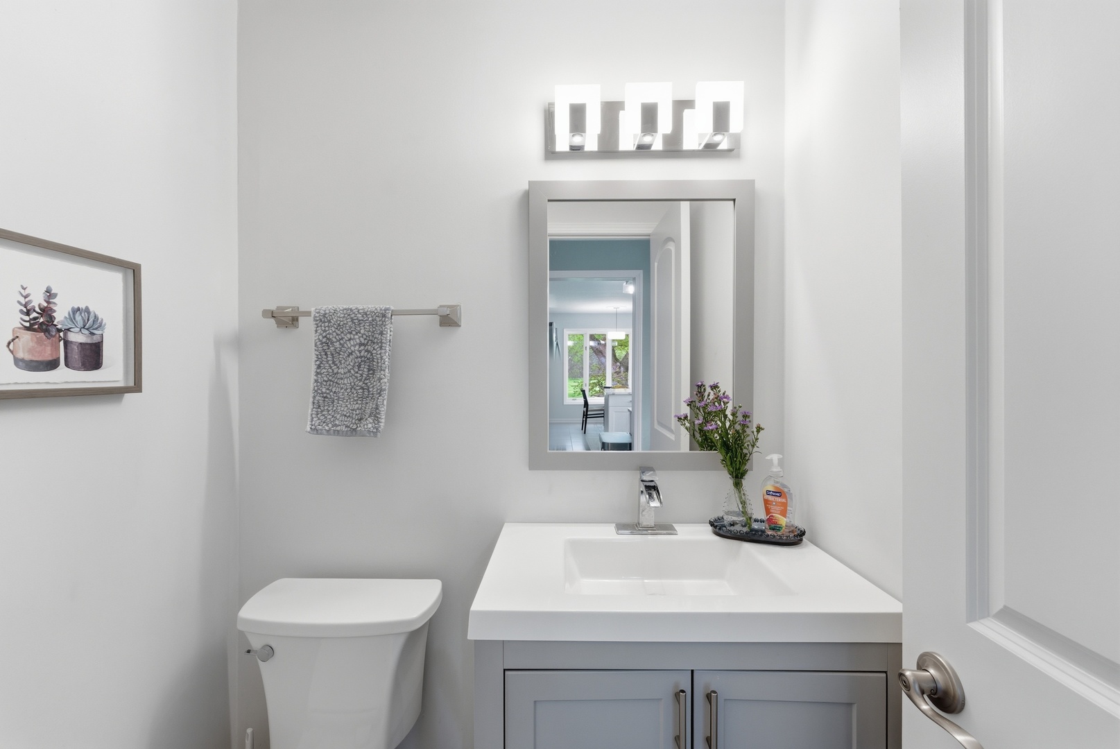 24262 W Rose Avenue, Lake Zurich, IL 60047