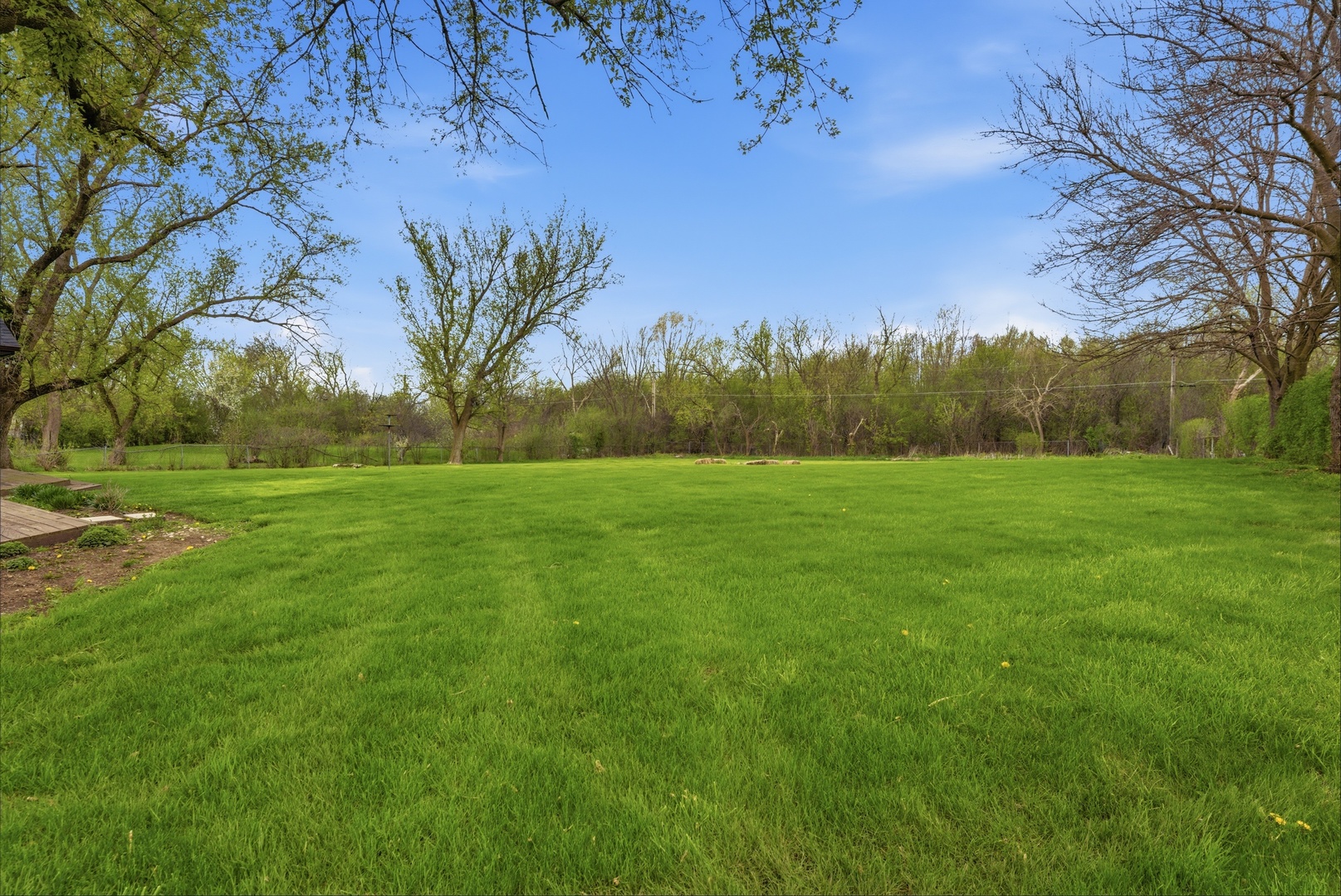 24262 W Rose Avenue, Lake Zurich, IL 60047