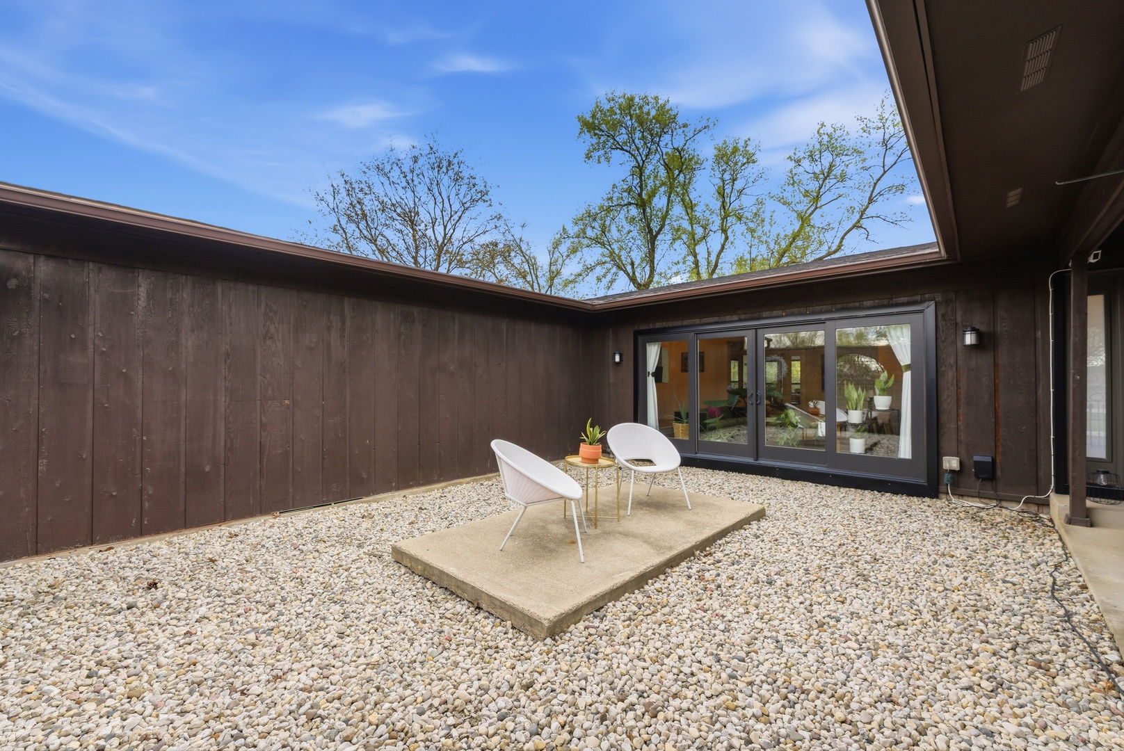 24262 W Rose Avenue, Lake Zurich, IL 60047