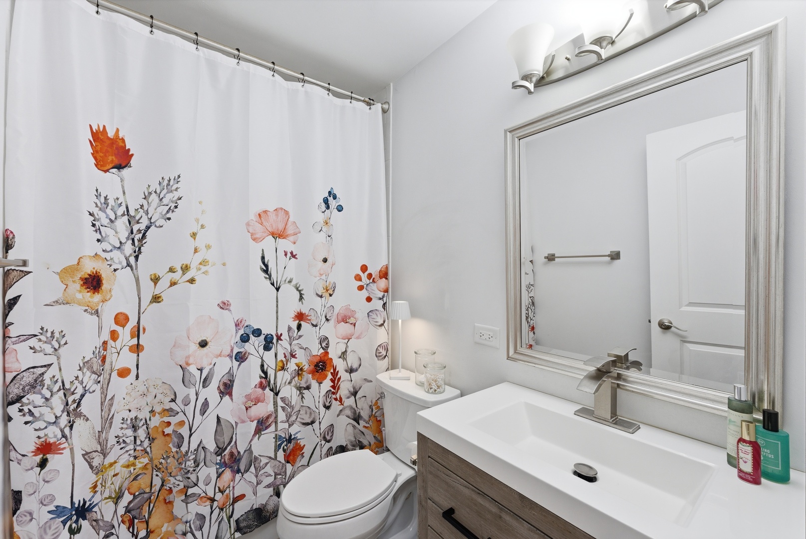 24262 W Rose Avenue, Lake Zurich, IL 60047