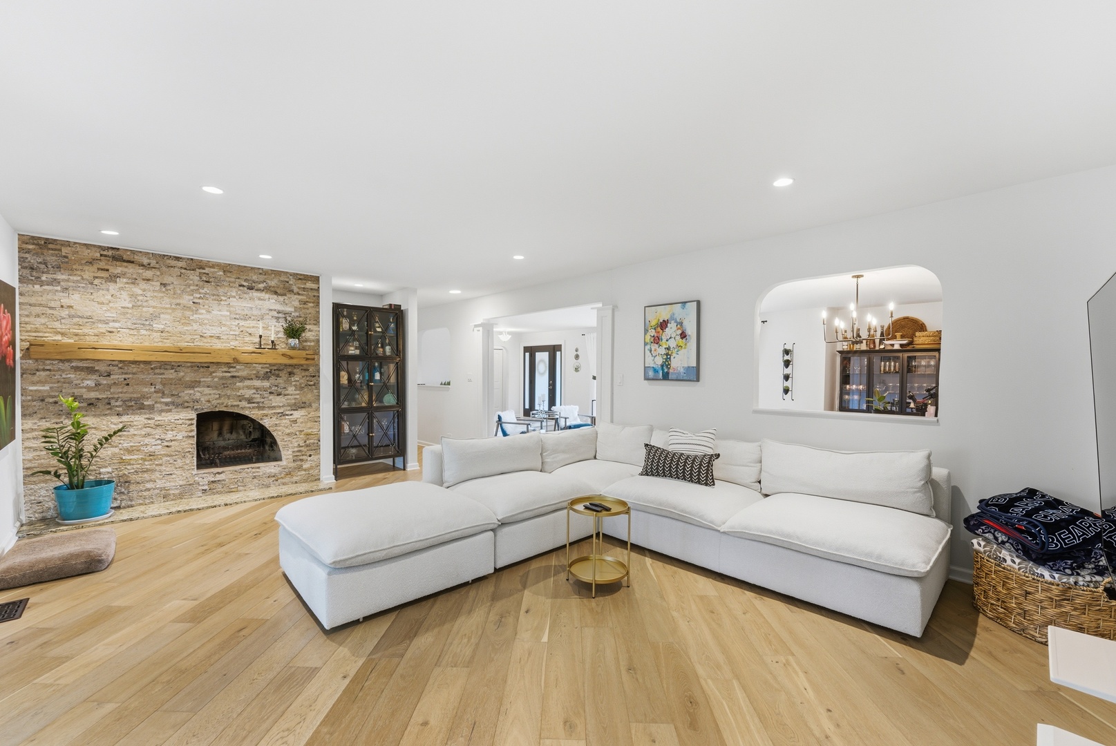 24262 W Rose Avenue, Lake Zurich, IL 60047